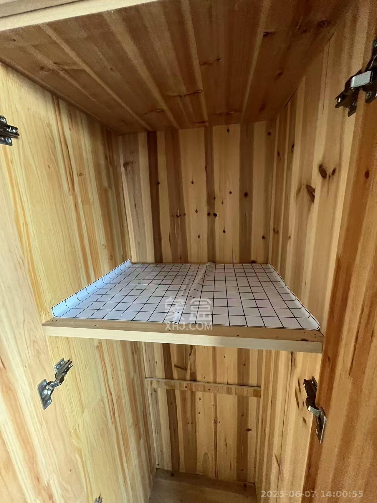 万芙锦城  1室1厅1卫   1300.00元/月室内图1