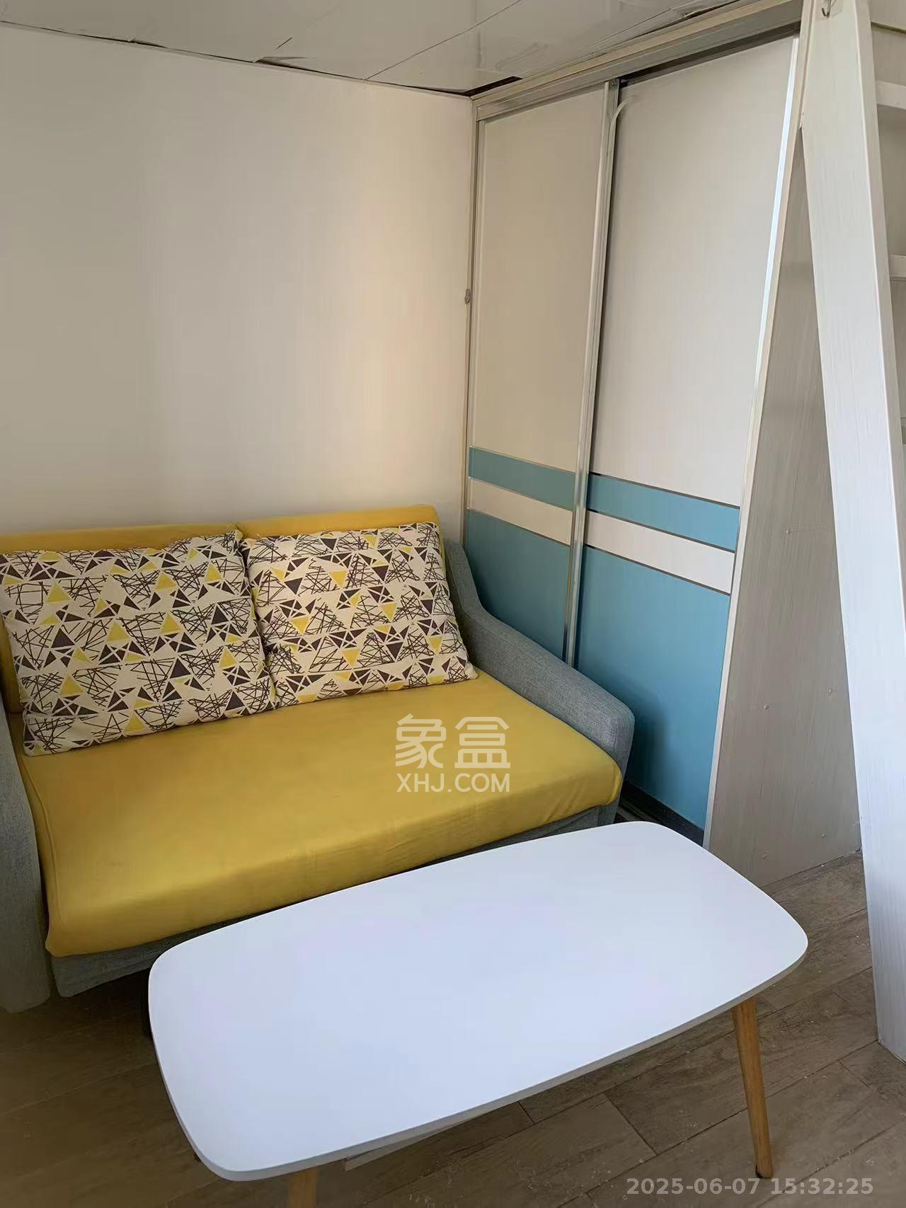 兰亭湾畔 1室1厅1卫 1000.0元/月 兰亭湾畔 1室1厅1卫 1000.0元/月室内图