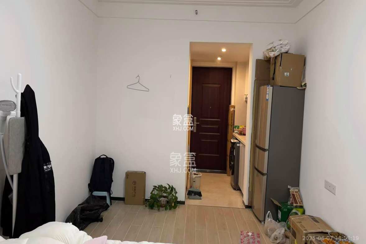 中海国际二期 1室1厅1卫 1200.0元/月 中海国际二期 1室1厅1卫 1200.0元/月室内图