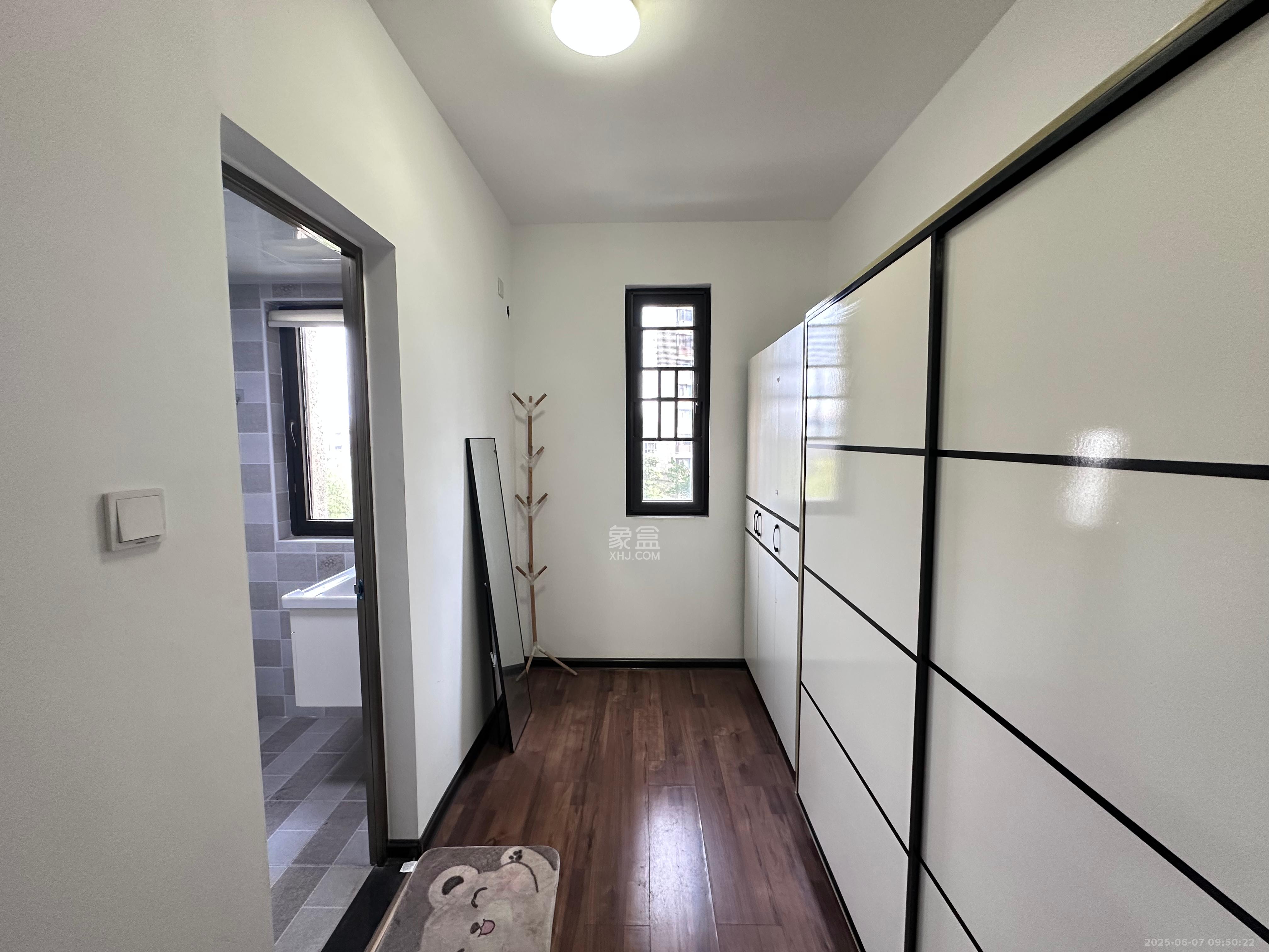 融创融公馆(融创臻苑) 4室2厅2卫 2100.0元/月 融创融公馆(融创臻苑) 4室2厅2卫 2100.0元/月室内图