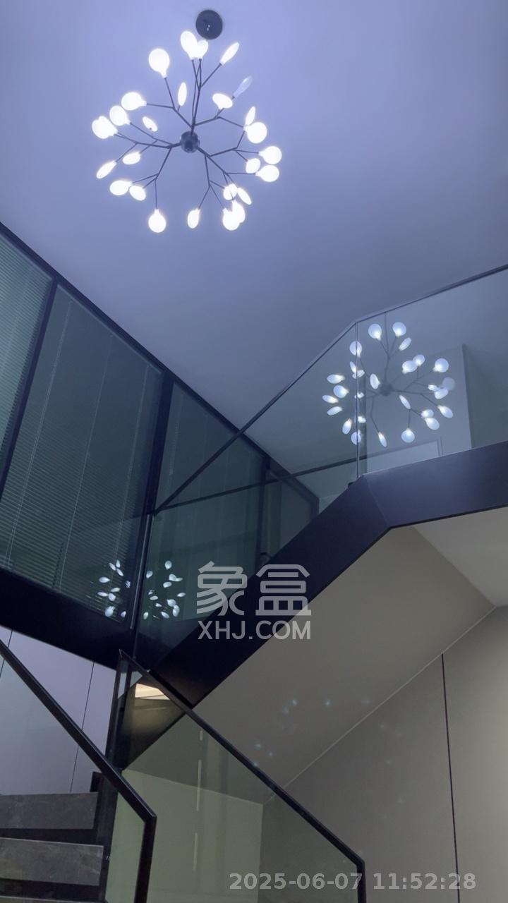 京武浪琴山三期(京武中心) 4室1厅1卫 38000.0元/月 京武浪琴山三期(京武中心) 4室1厅1卫 38000.0元/月室内图