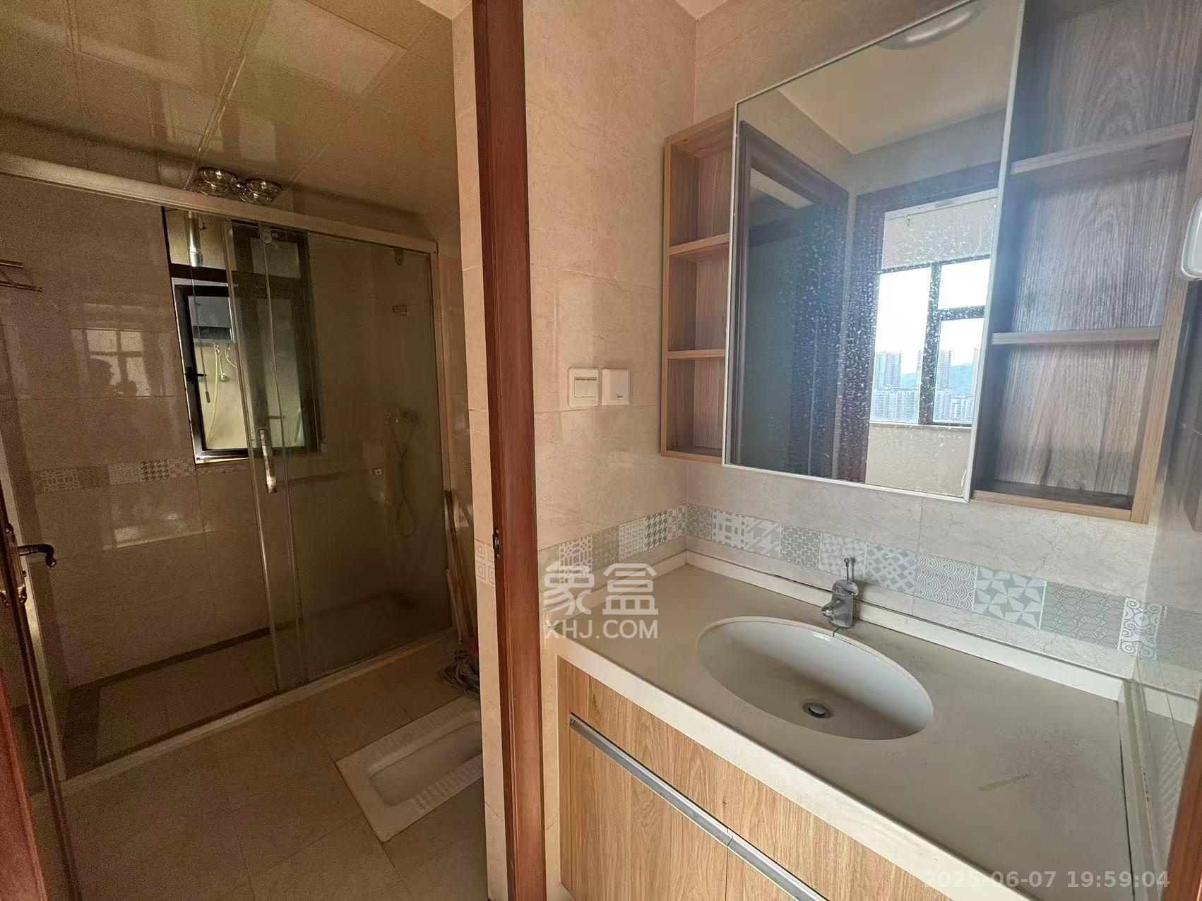 江山帝景哈佛  3室1厅1卫   1800.00元/月室内图