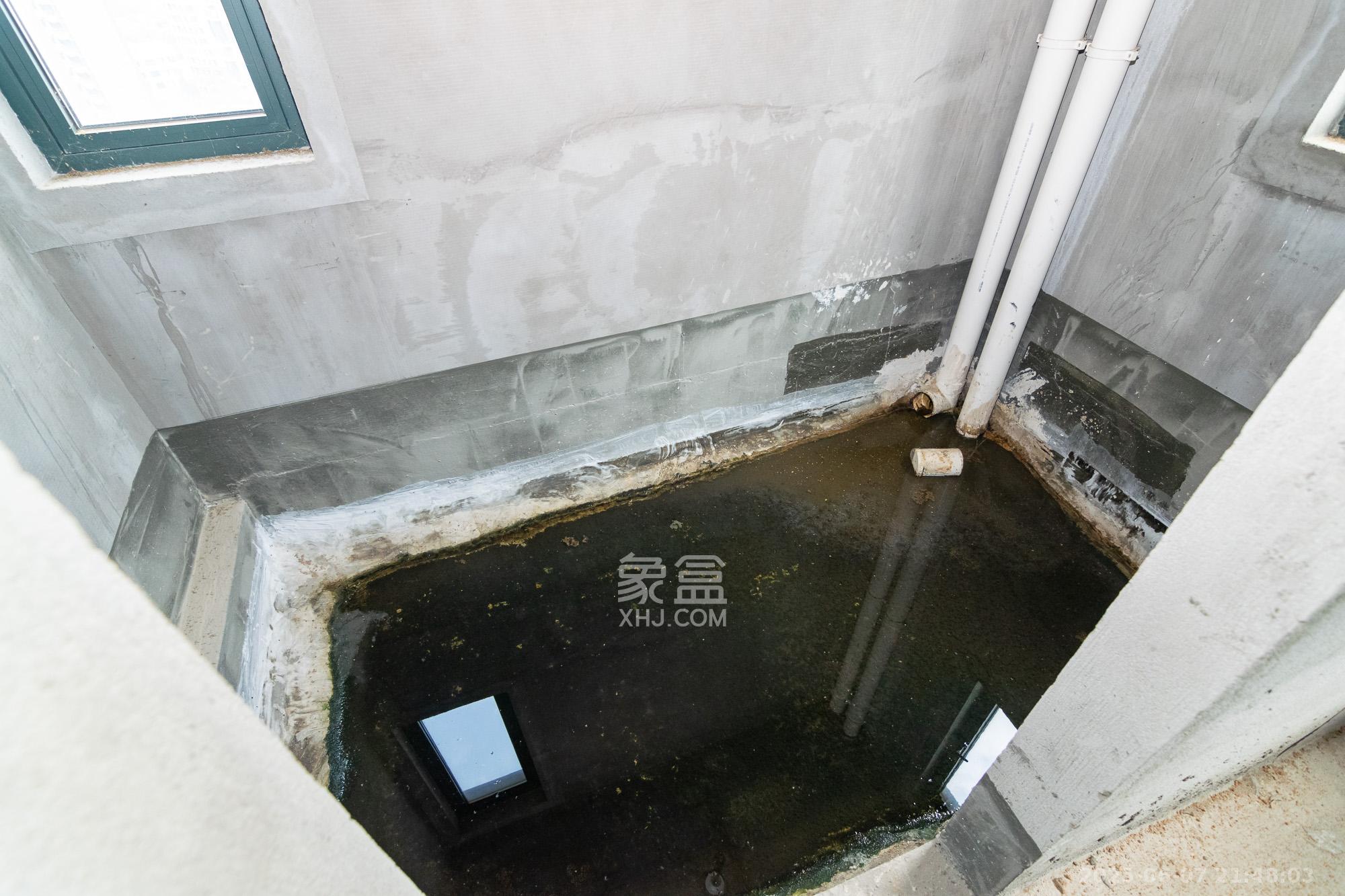 凯尔花缇紫郡 4室2厅2卫 72.8万 凯尔花缇紫郡 4室2厅2卫 72.8万卫生间