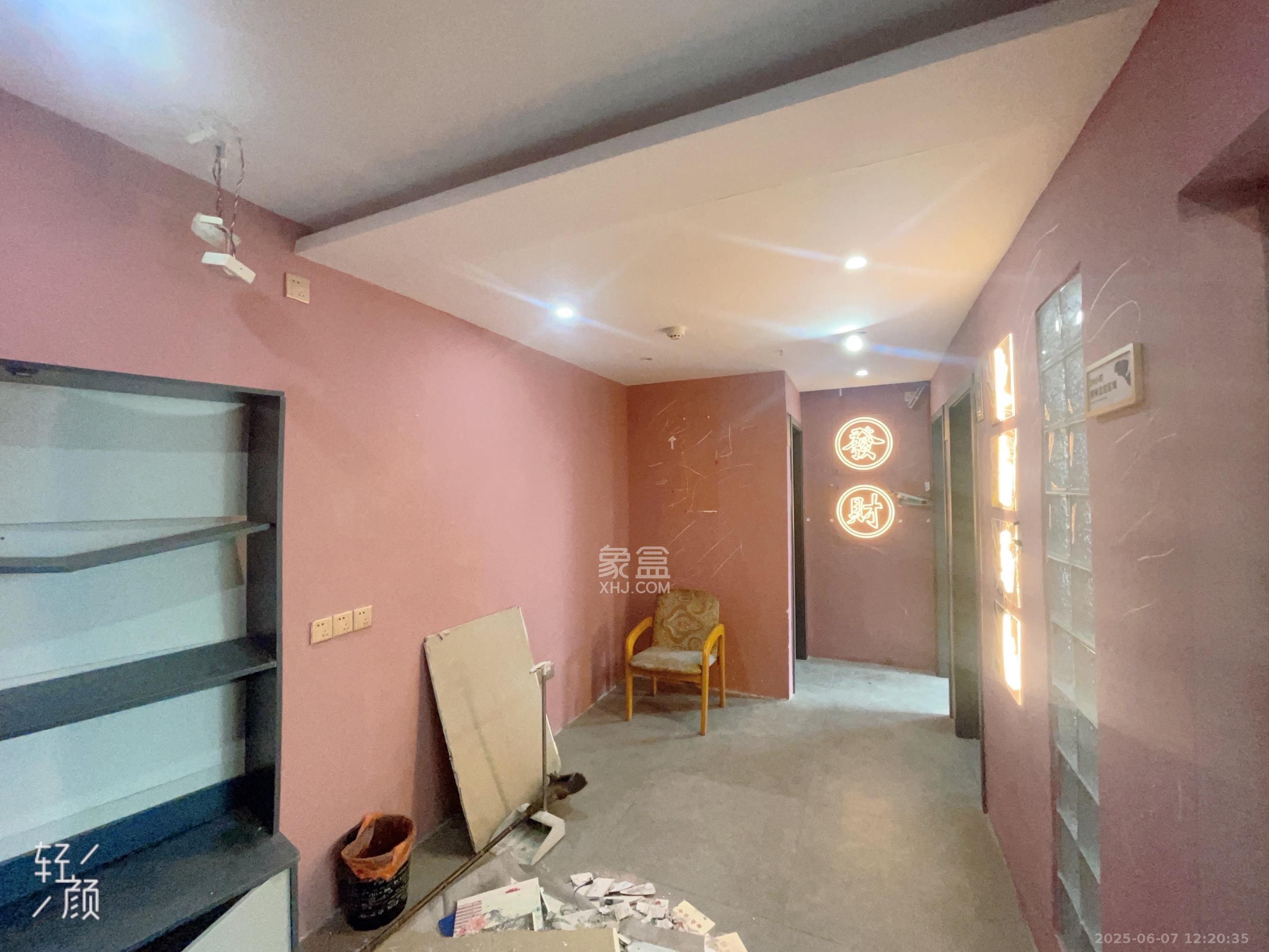 C-park天悦城(紫檀溪苑二期)  1室1厅1卫    1200.0元/月 C-park天悦城(紫檀溪苑二期)  1室1厅1卫    1200.0元/月室内图