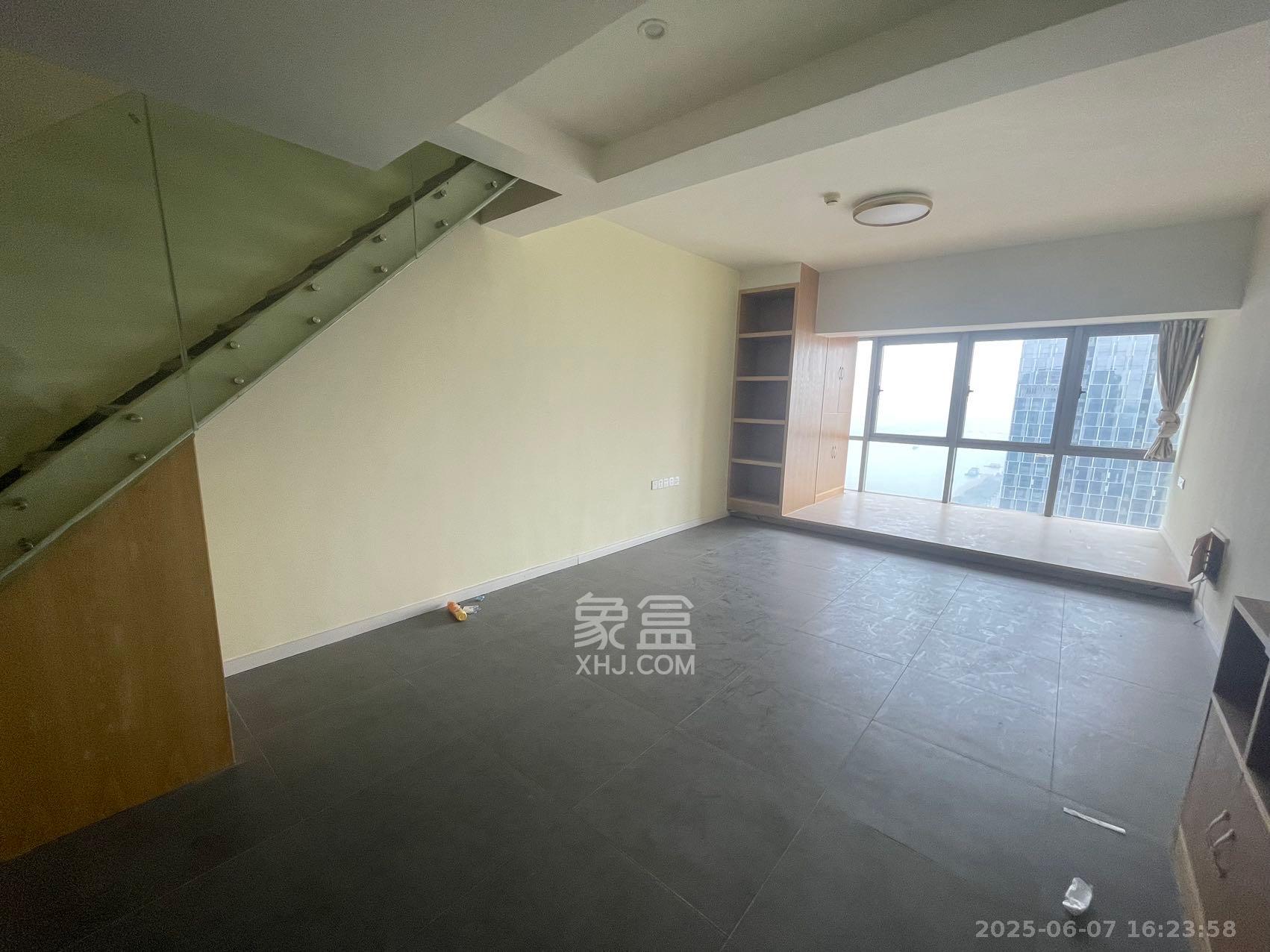 保利国际广场 1室1厅1卫 4000.0元/月 保利国际广场 1室1厅1卫 4000.0元/月室内图