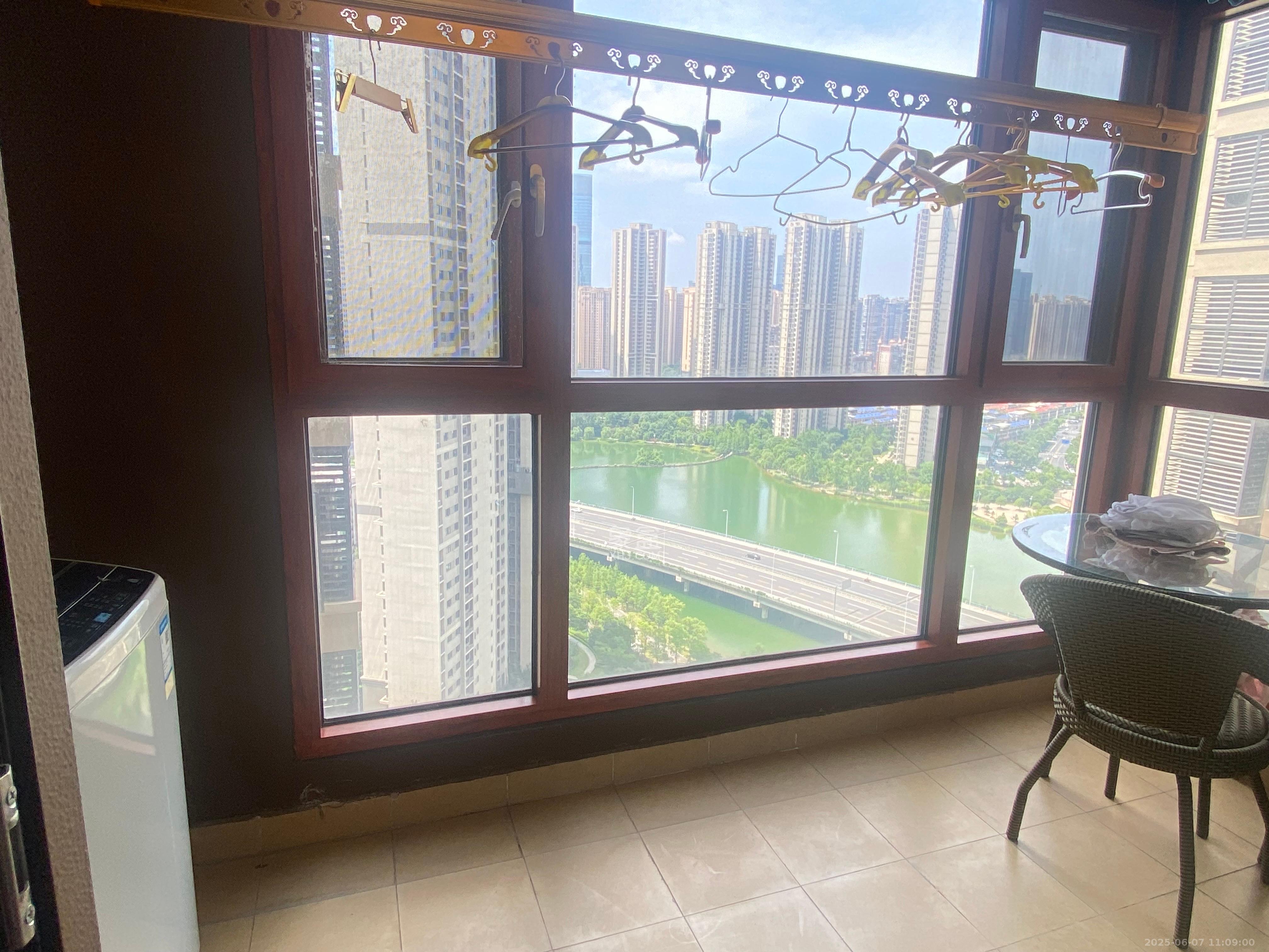 万科里金域滨江 3室2厅2卫 3600.0元/月 万科里金域滨江 3室2厅2卫 3600.0元/月室内图