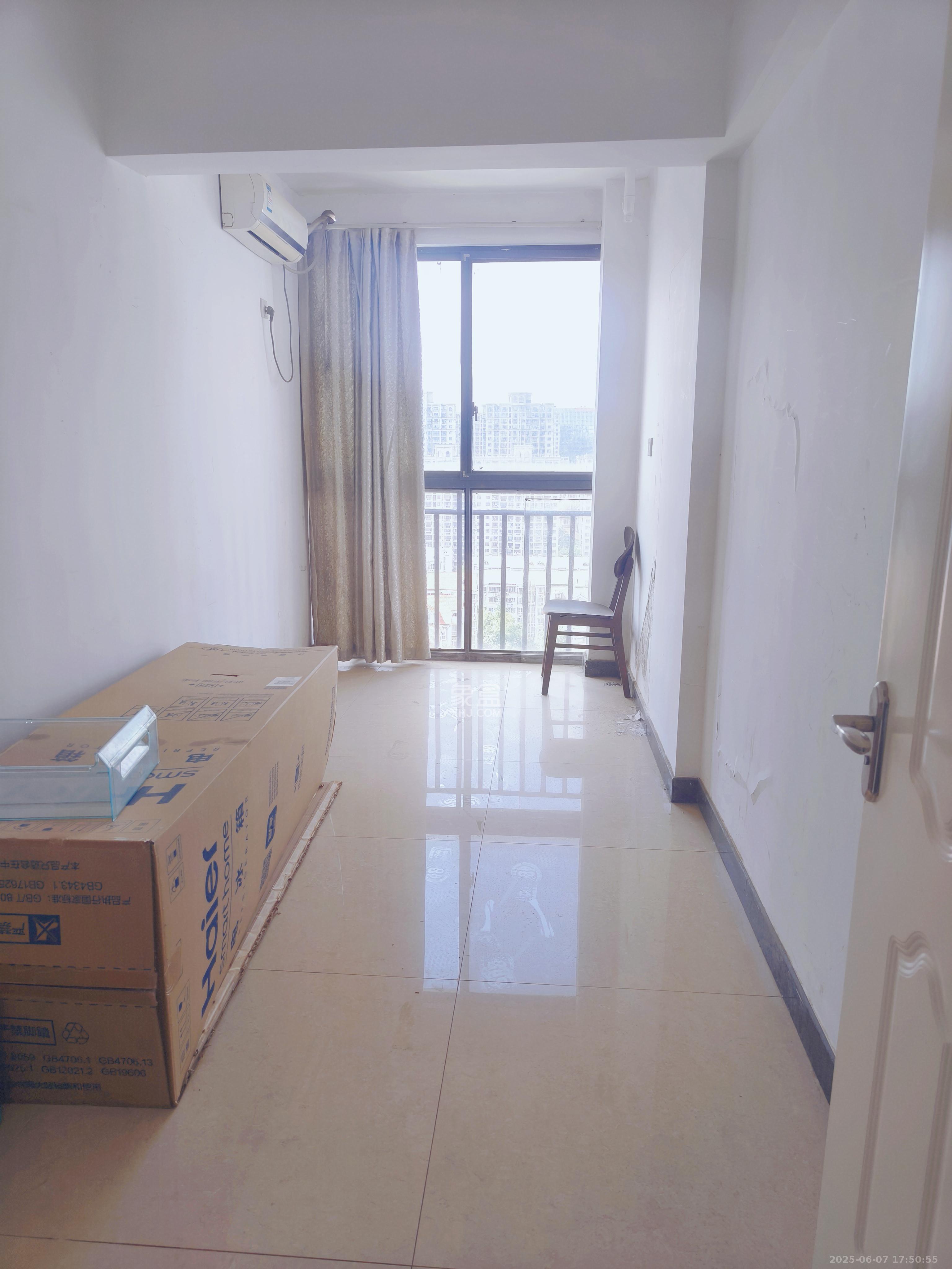 德润园  4室2厅2卫    3600.0元/月 德润园  4室2厅2卫    3600.0元/月室内图