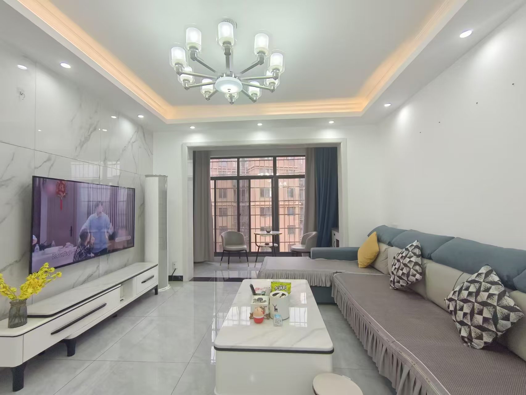 龙城金水丽都 3室2厅2卫 2800.0元/月 龙城金水丽都 3室2厅2卫 2800.0元/月室内图