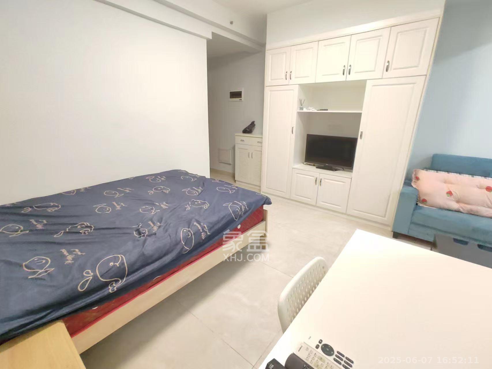 天鸿天府(天鸿中央大院) 1室1厅1卫 1600.0元/月 天鸿天府(天鸿中央大院) 1室1厅1卫 1600.0元/月小区图