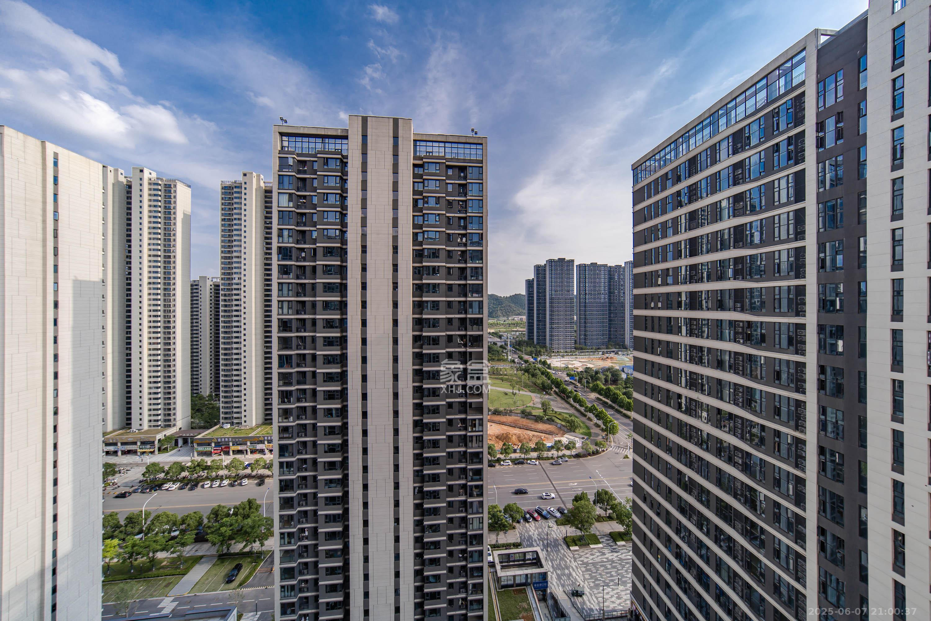 中海阅溪府 3室2厅2卫 145.0万 中海阅溪府 3室2厅2卫 145.0万其他