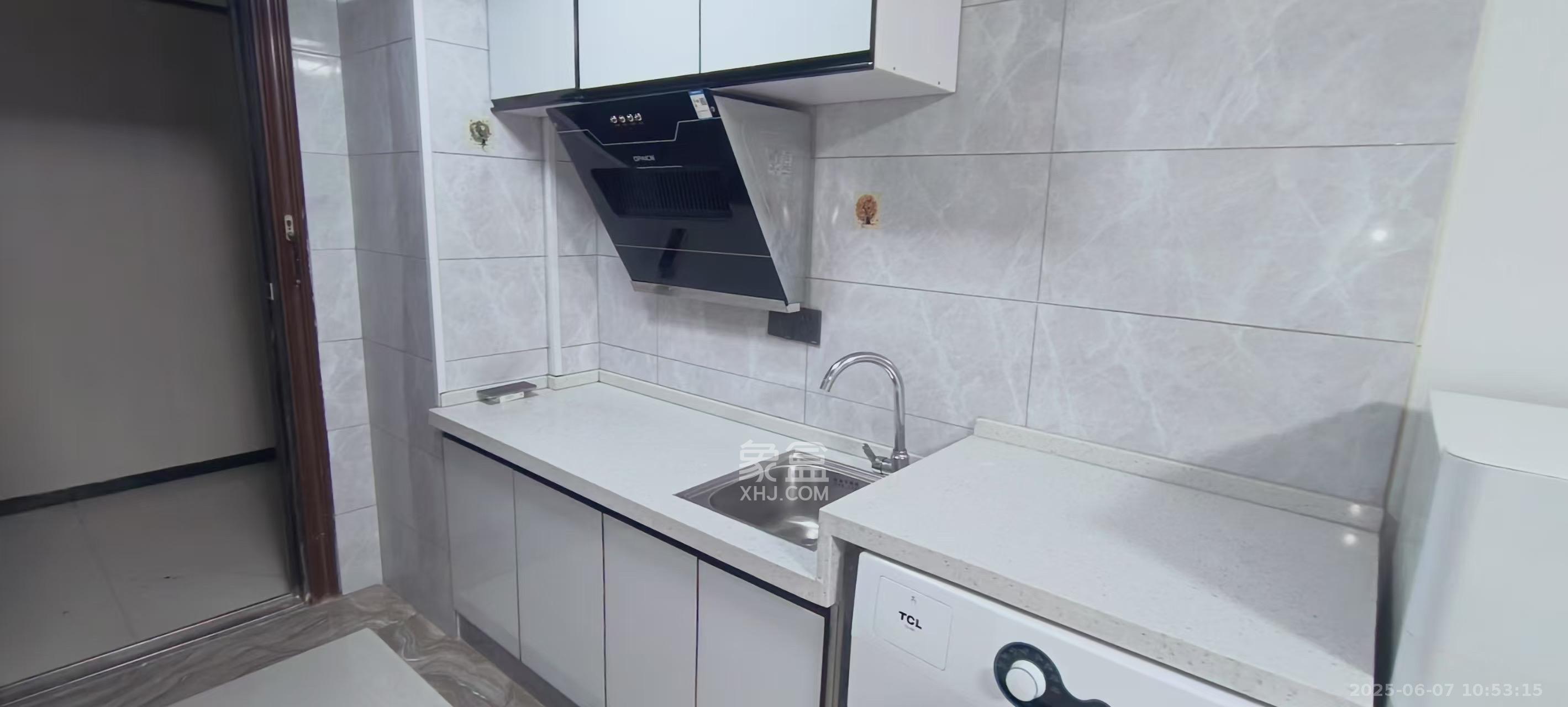 星城荣域 1室1厅1卫 1630.0元/月 星城荣域 1室1厅1卫 1630.0元/月室内图