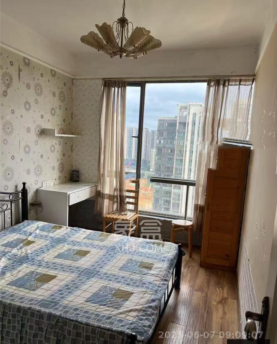 建鸿达华都(华都小户型及大华写字楼) 2室1厅1卫 2400.0元/月 建鸿达华都(华都小户型及大华写字楼) 2室1厅1卫 2400.0元/月室内图