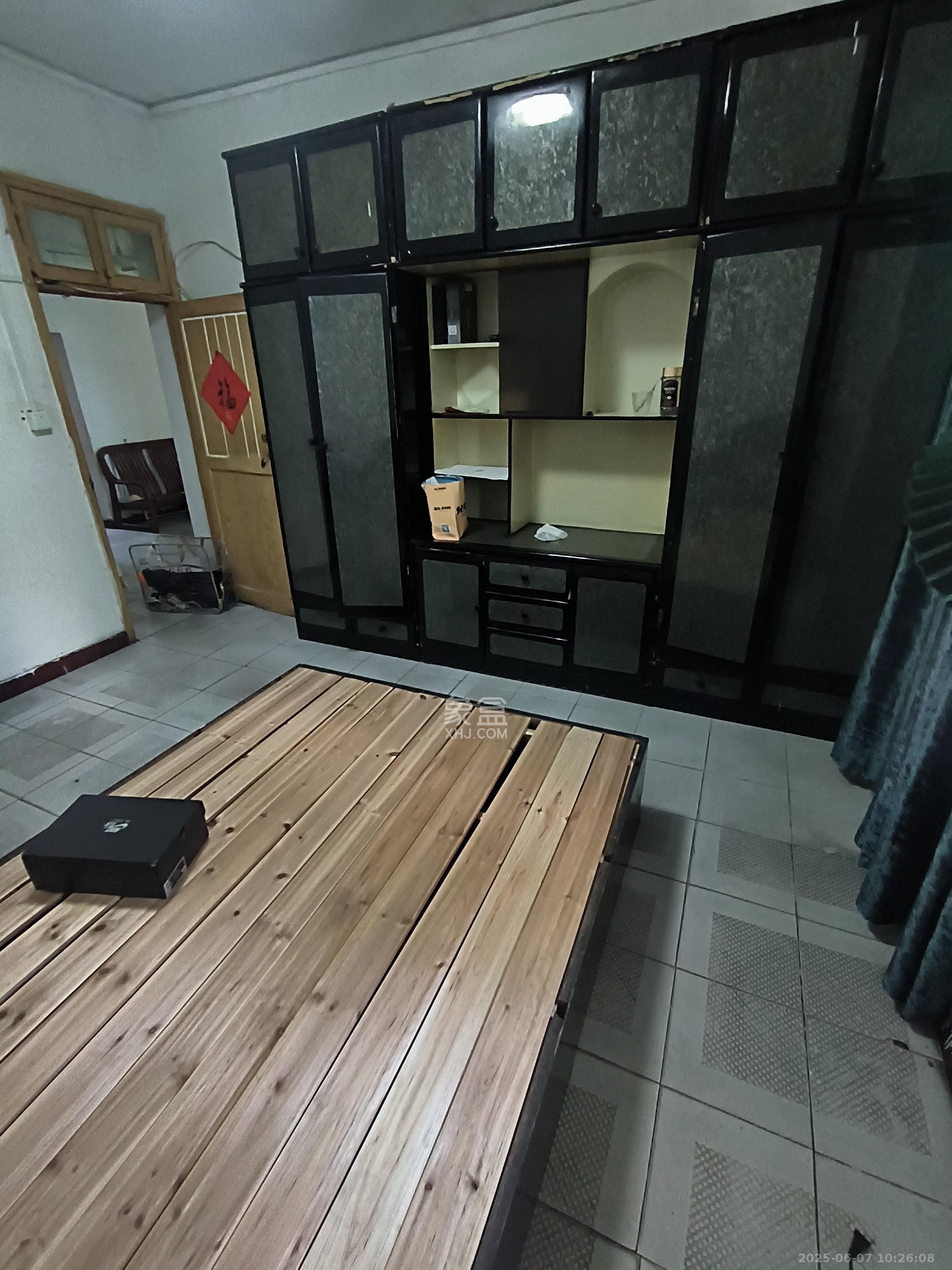 赤岗小区(一二三片) 3室1厅1卫 1300.0元/月 赤岗小区(一二三片) 3室1厅1卫 1300.0元/月室内图