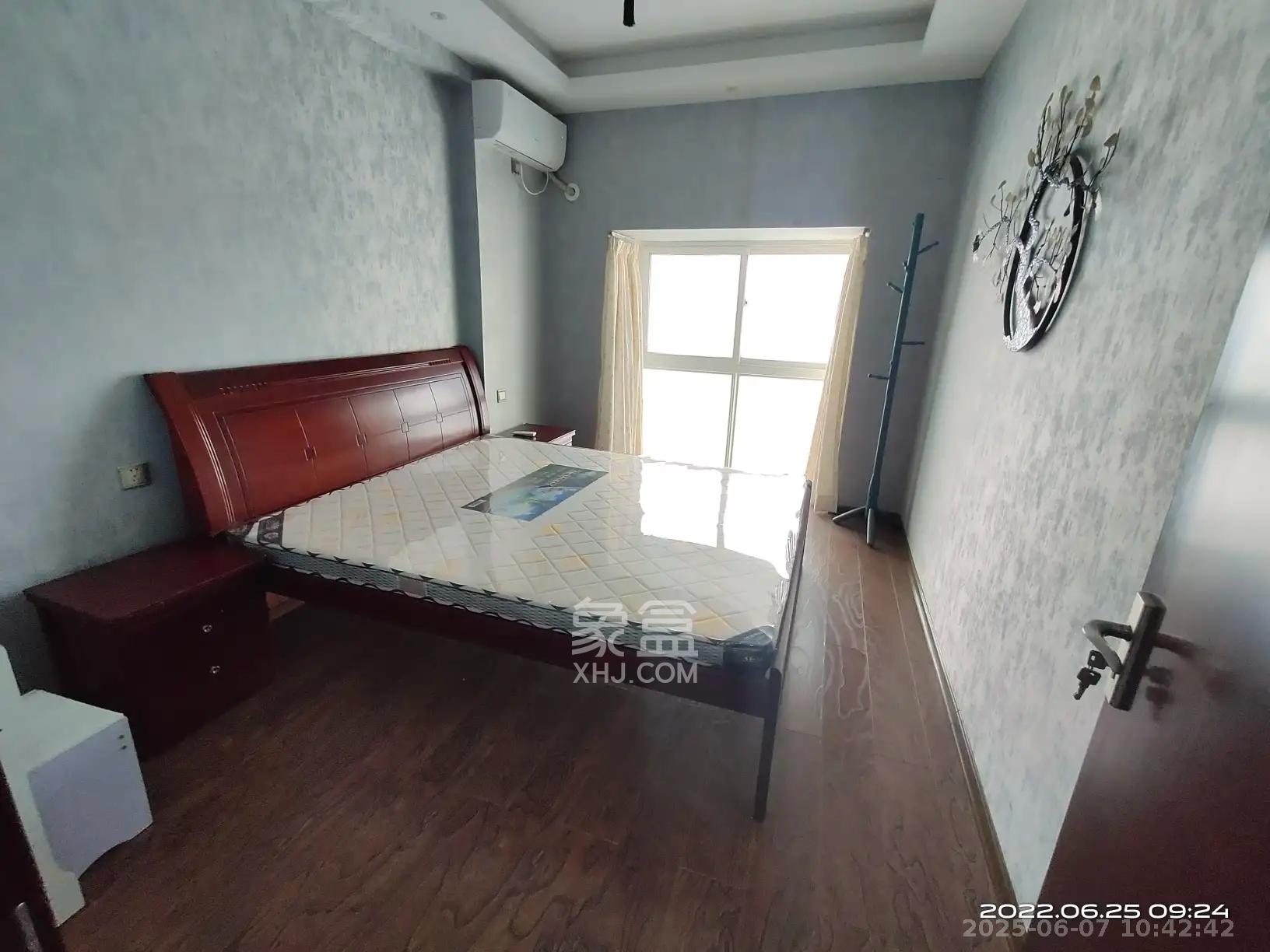 岳麓现代城 4室2厅2卫 3600.0元/月 岳麓现代城 4室2厅2卫 3600.0元/月室内图