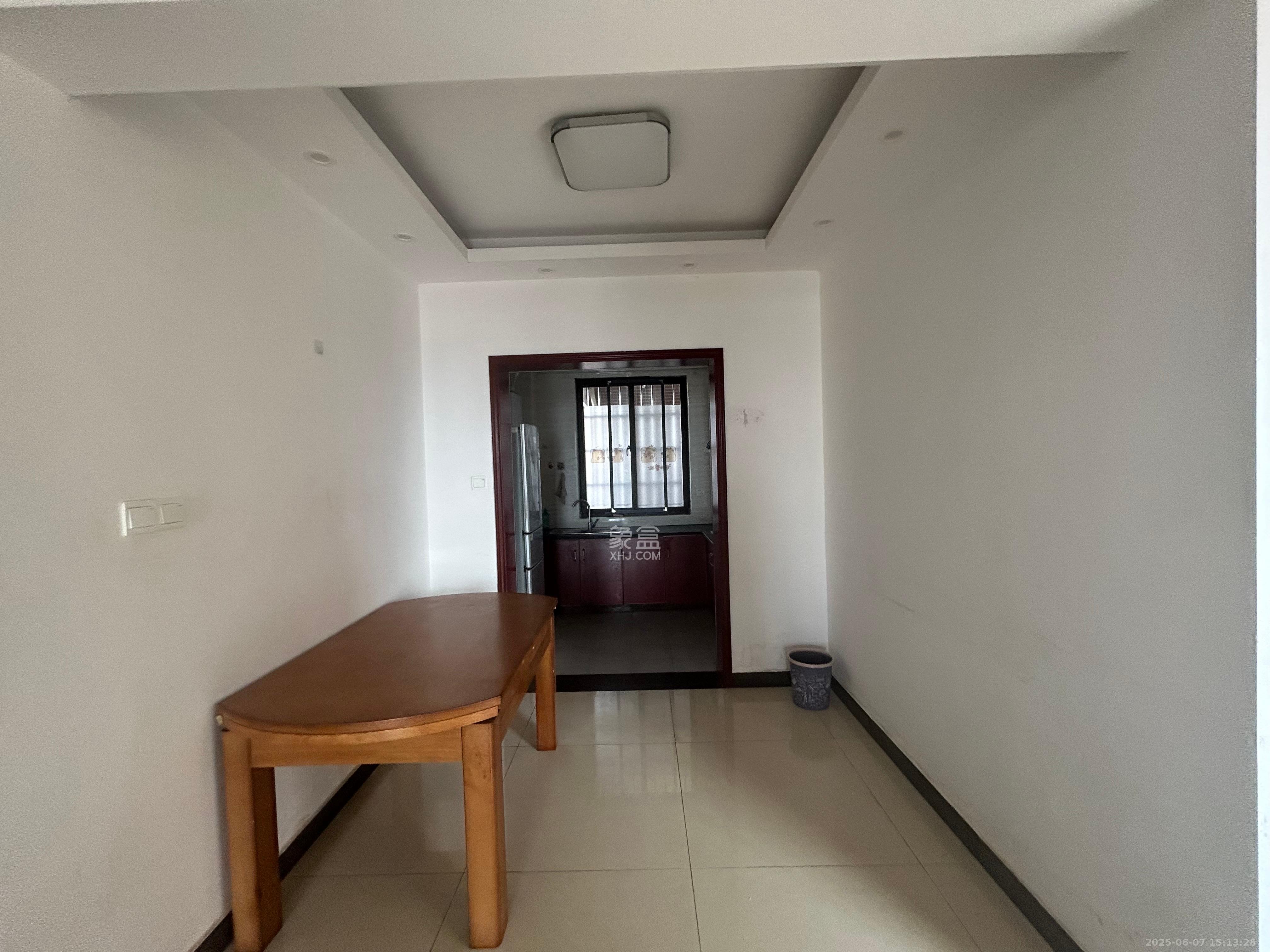 芒果天地(芒果雅苑) 2室1厅1卫 2300.0元/月 芒果天地(芒果雅苑) 2室1厅1卫 2300.0元/月室内图