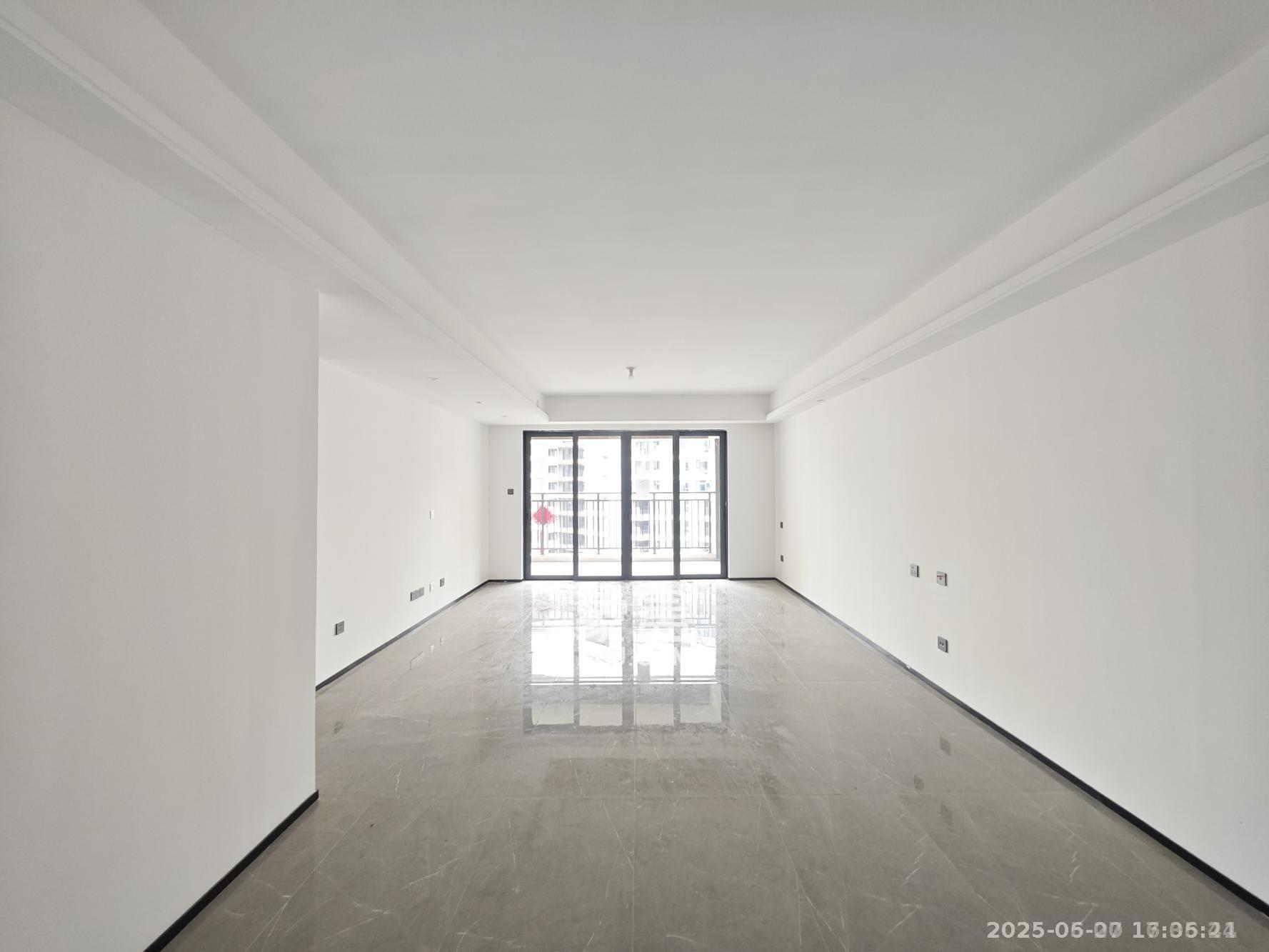 金地都会风華 4室2厅2卫 3500.0元/月 金地都会风華 4室2厅2卫 3500.0元/月室内图