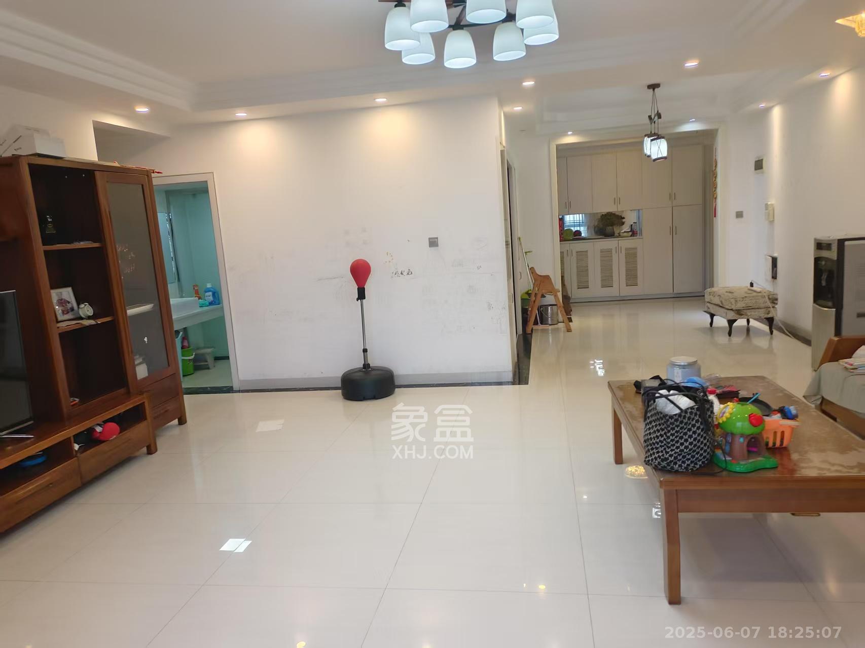 好望谷  2室2厅1卫    2000.0元/月室内图