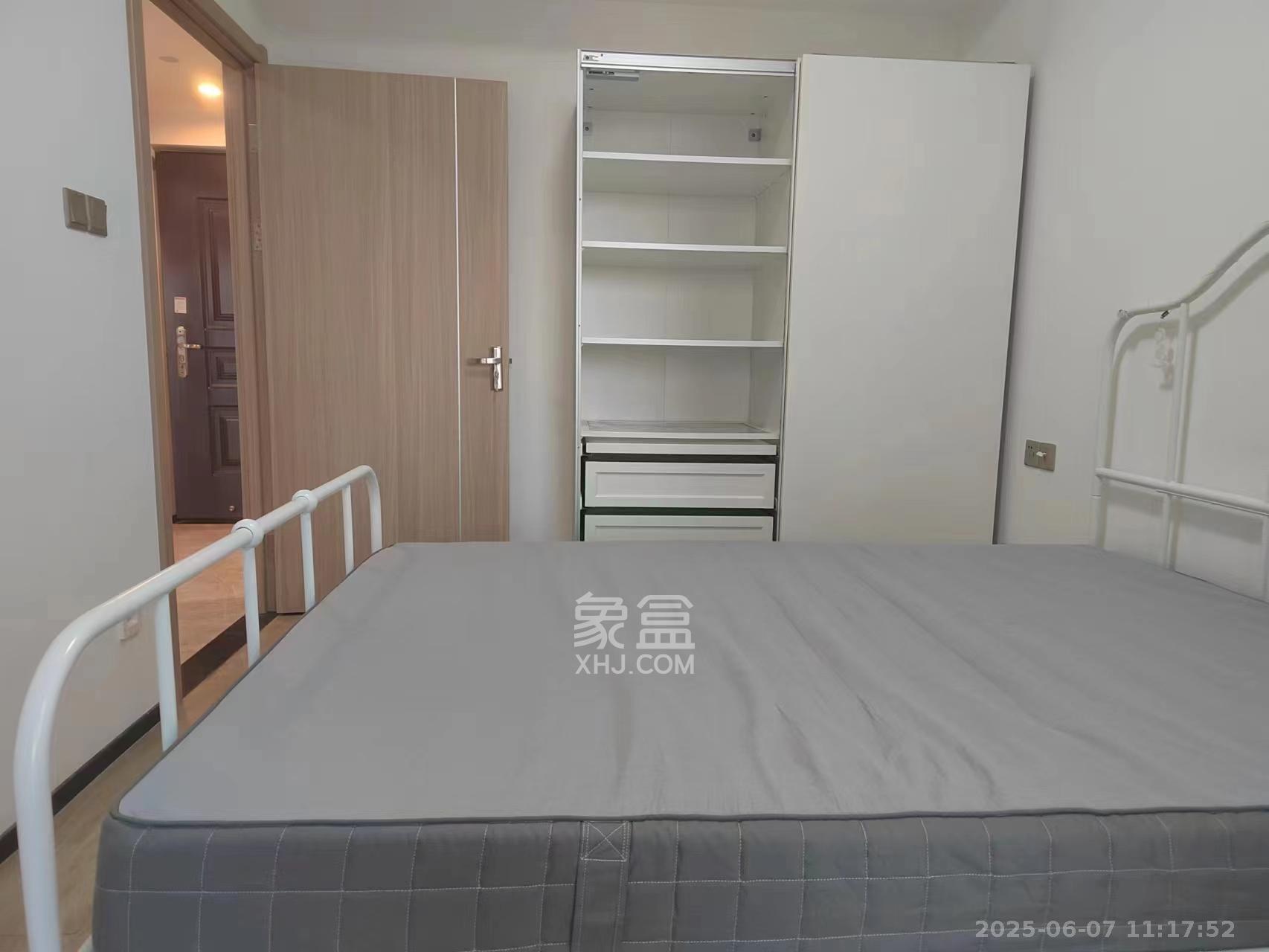中海阅江府  1室1厅1卫   2500.00元/月室内图