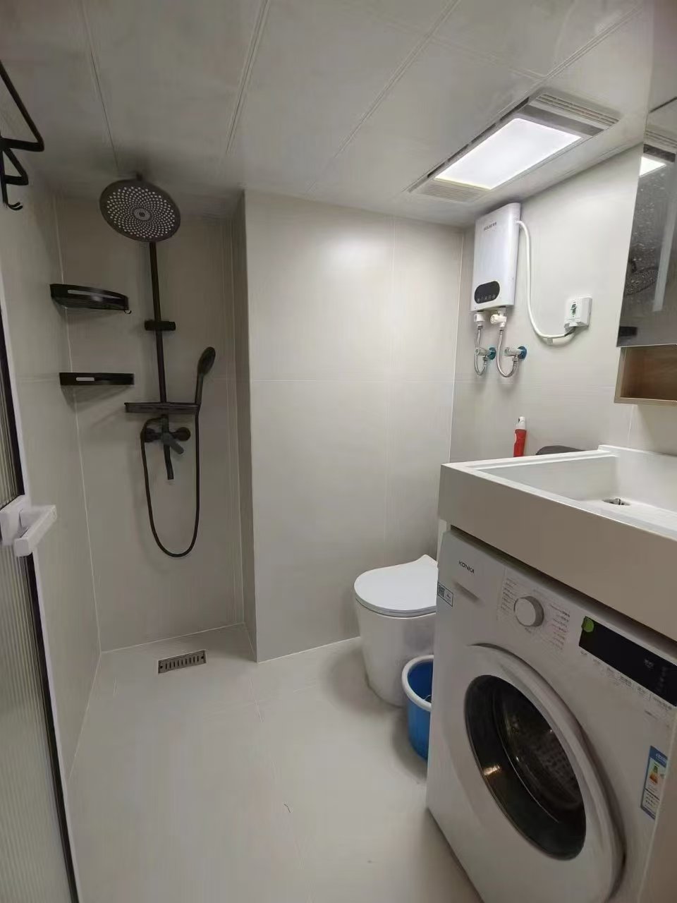 船山公馆 1室1厅1卫 2000.0元/月 船山公馆 1室1厅1卫 2000.0元/月室内图