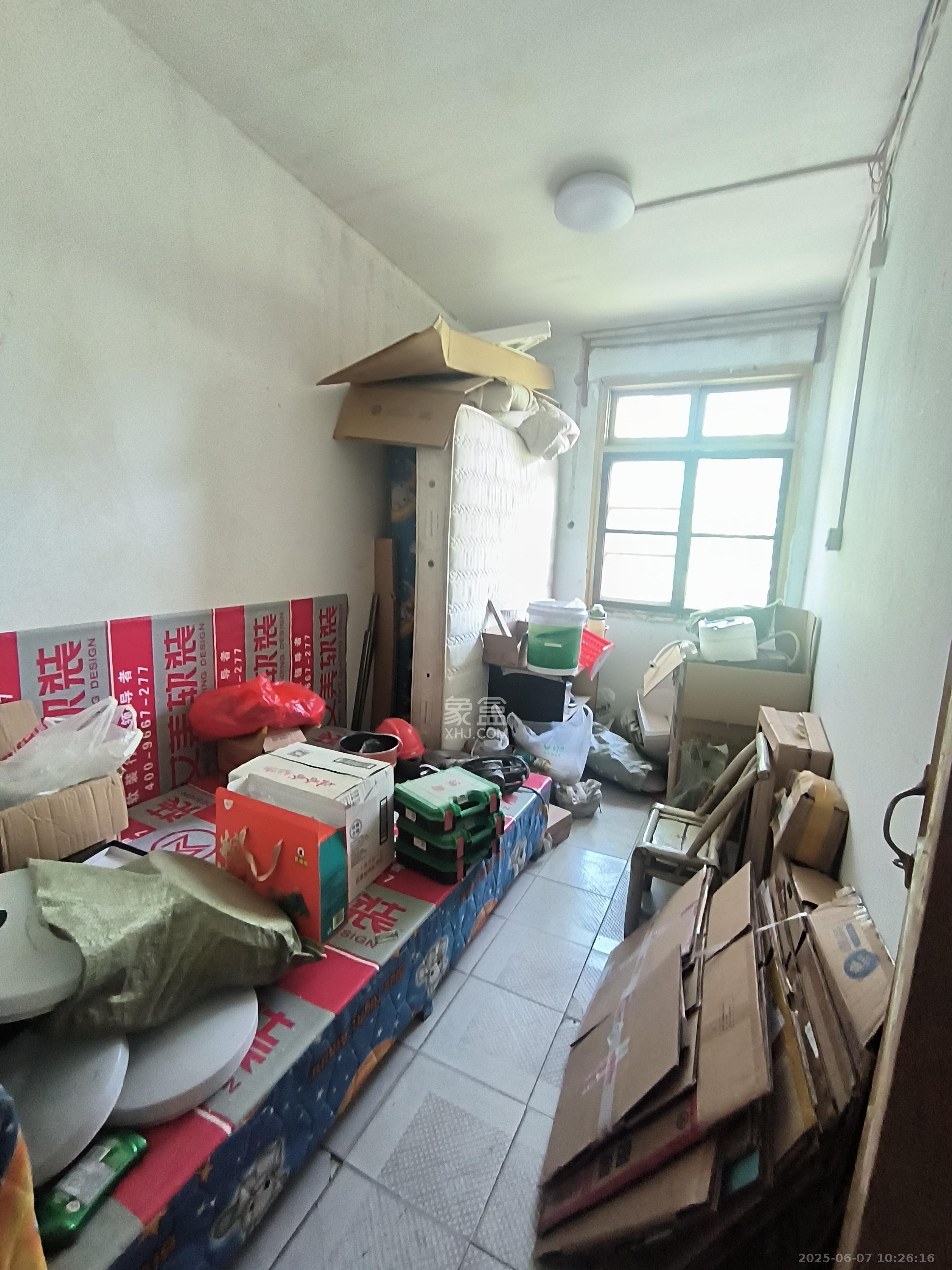 赤岗小区(一二三片) 3室1厅1卫 1300.0元/月 赤岗小区(一二三片) 3室1厅1卫 1300.0元/月室内图