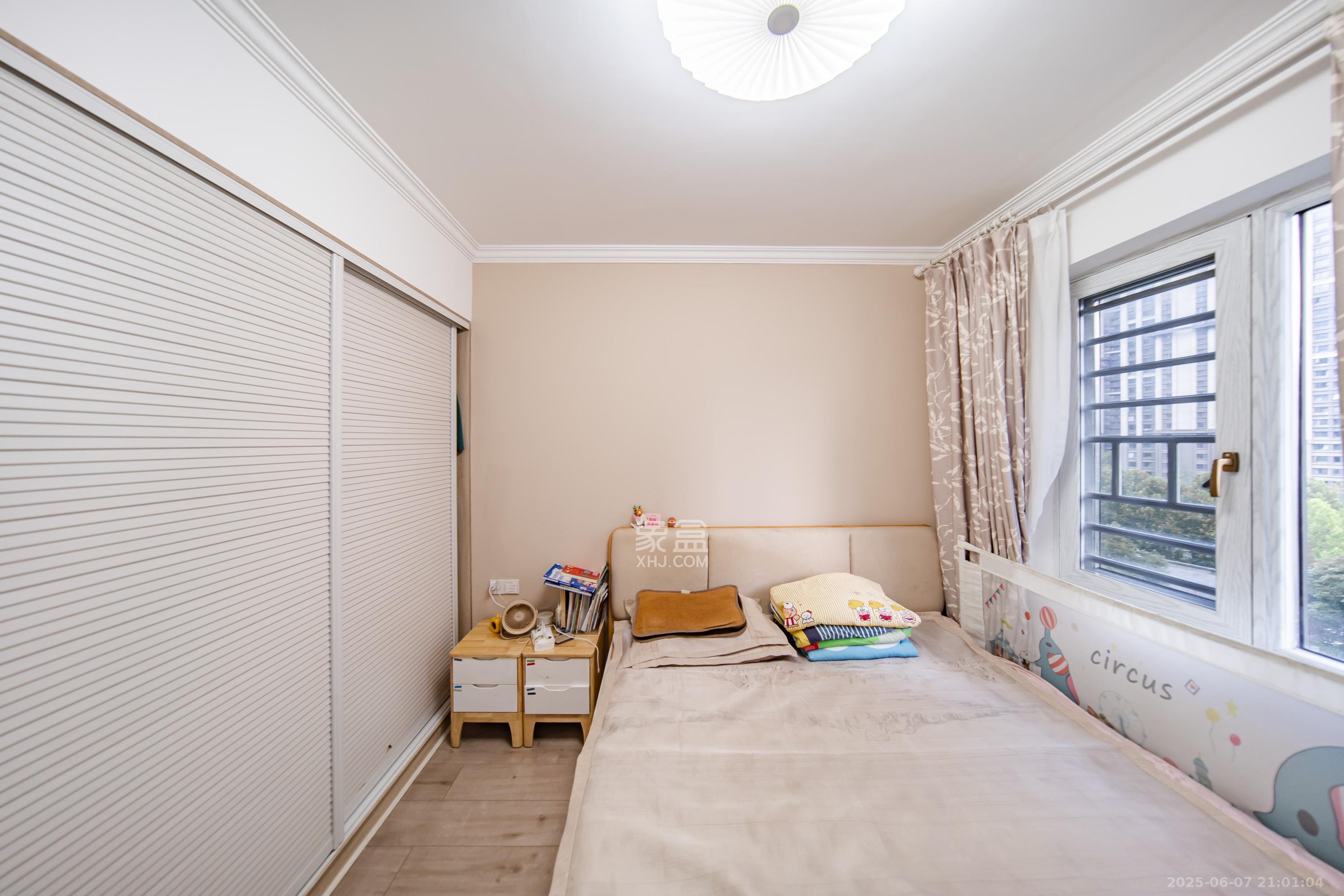 中国铁建梅溪青秀二期 3室2厅2卫 109.0万 中国铁建梅溪青秀二期 3室2厅2卫 109.0万卧室