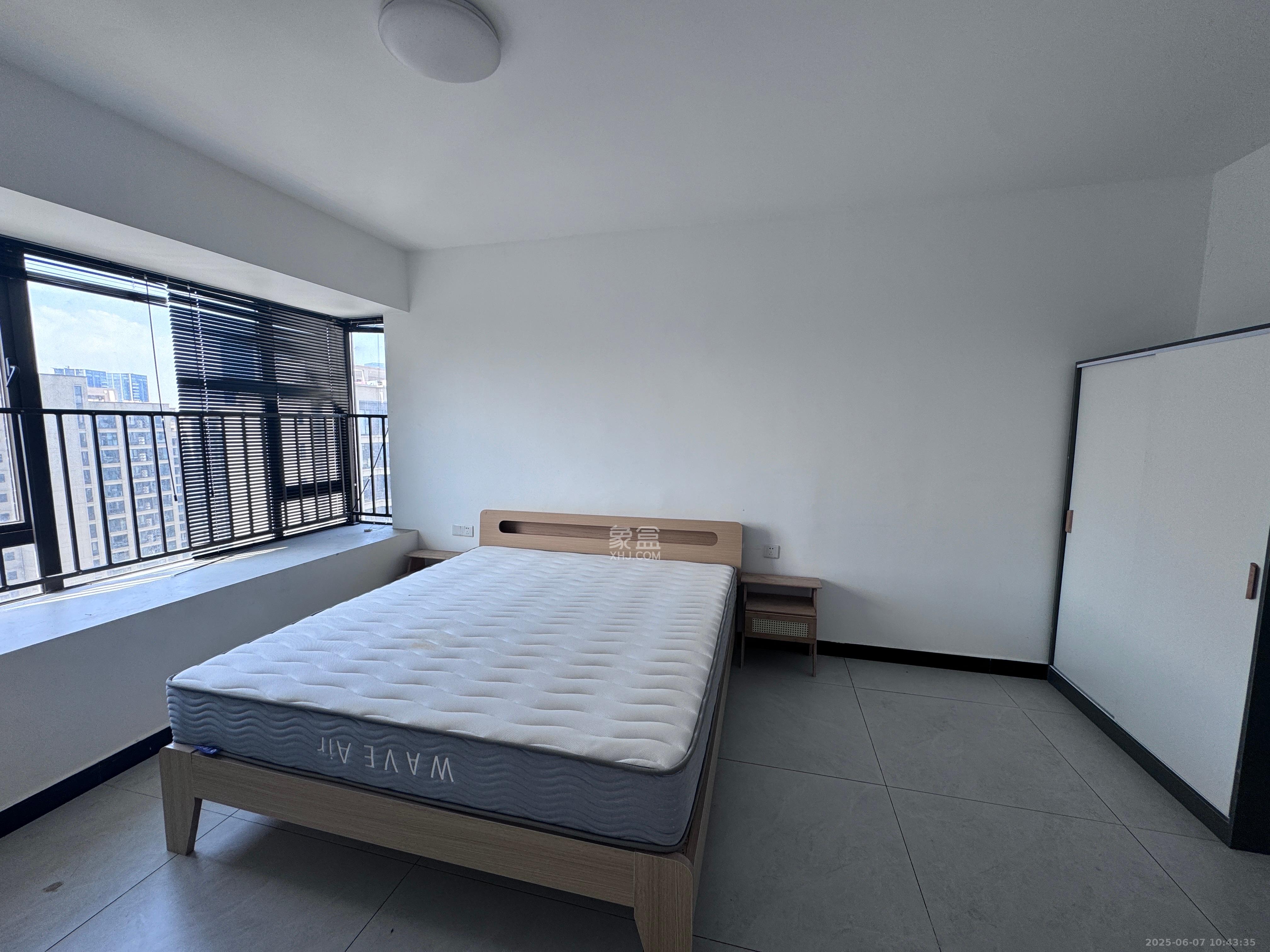 德奥悦东方  4室2厅2卫   2900.00元/月室内图