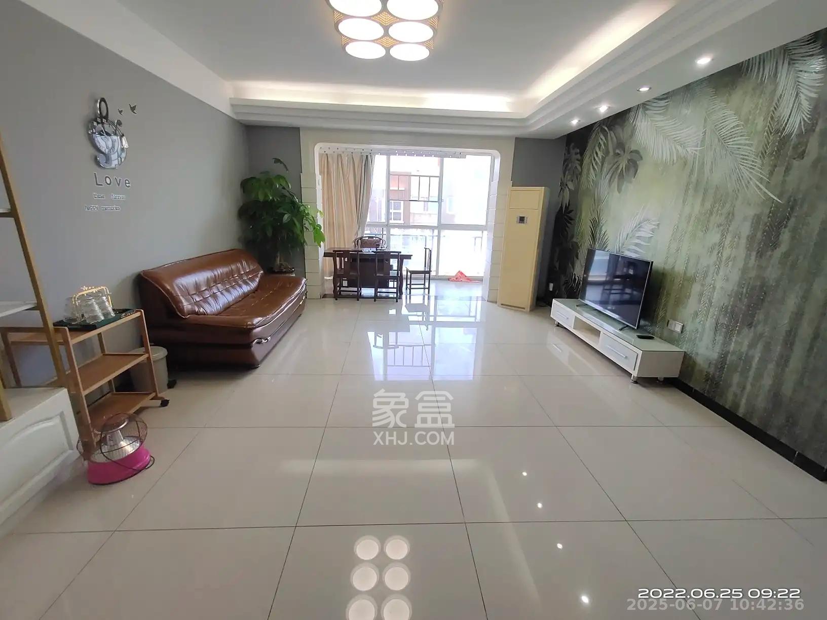 岳麓现代城 4室2厅2卫 3600.0元/月 岳麓现代城 4室2厅2卫 3600.0元/月室内图