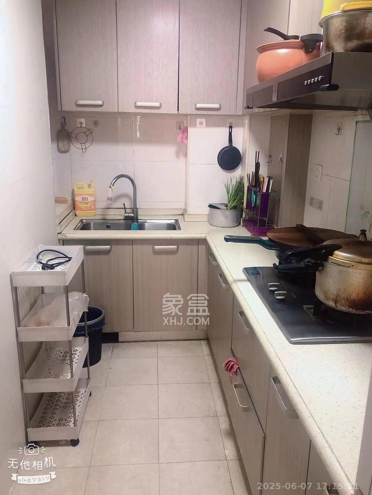 鑫科明珠  2室1厅1卫   2500.00元/月室内图