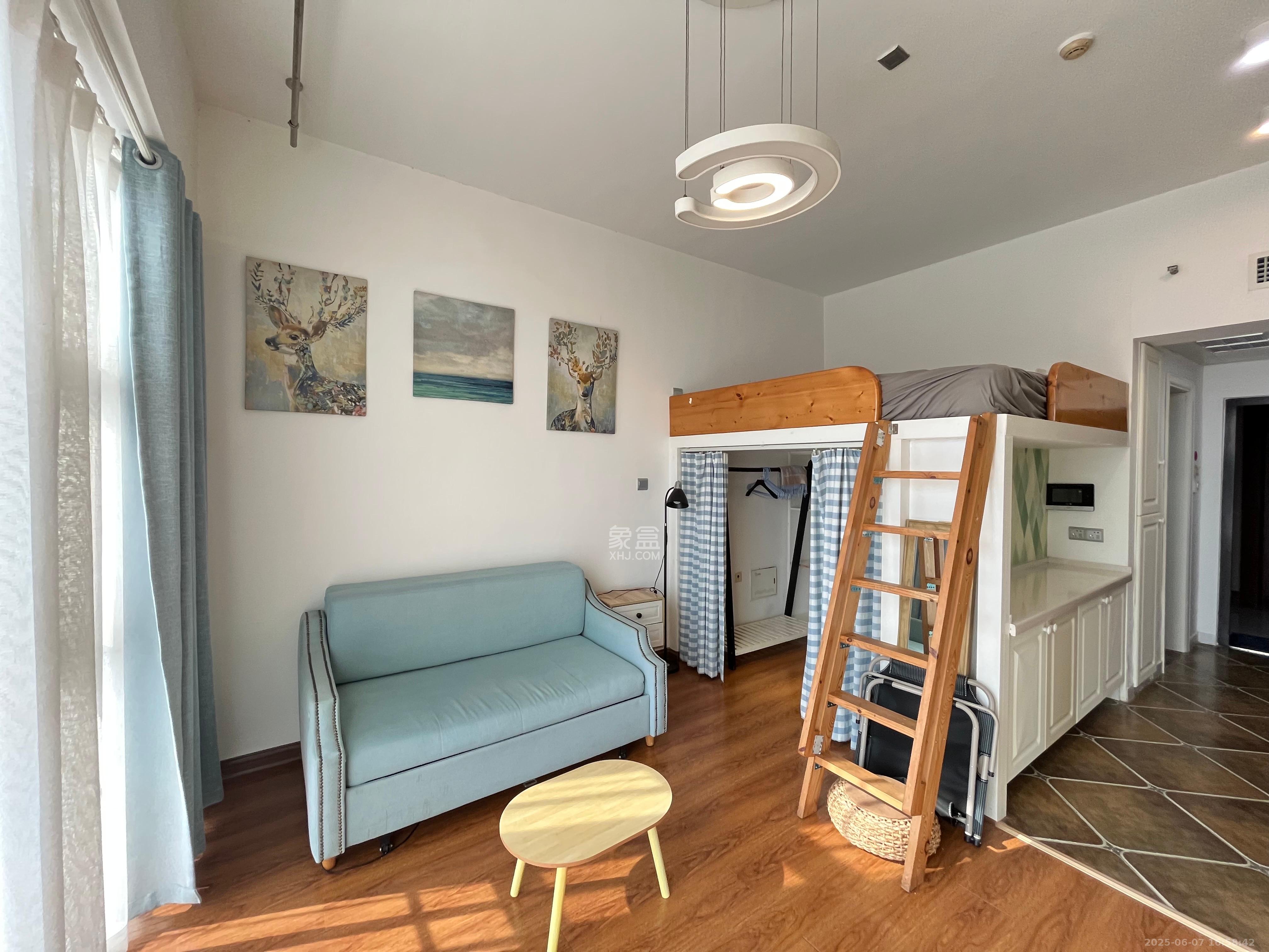 红橡华园(菲莎公馆)  1室1厅1卫    1600.0元/月 红橡华园(菲莎公馆)  1室1厅1卫    1600.0元/月室内图