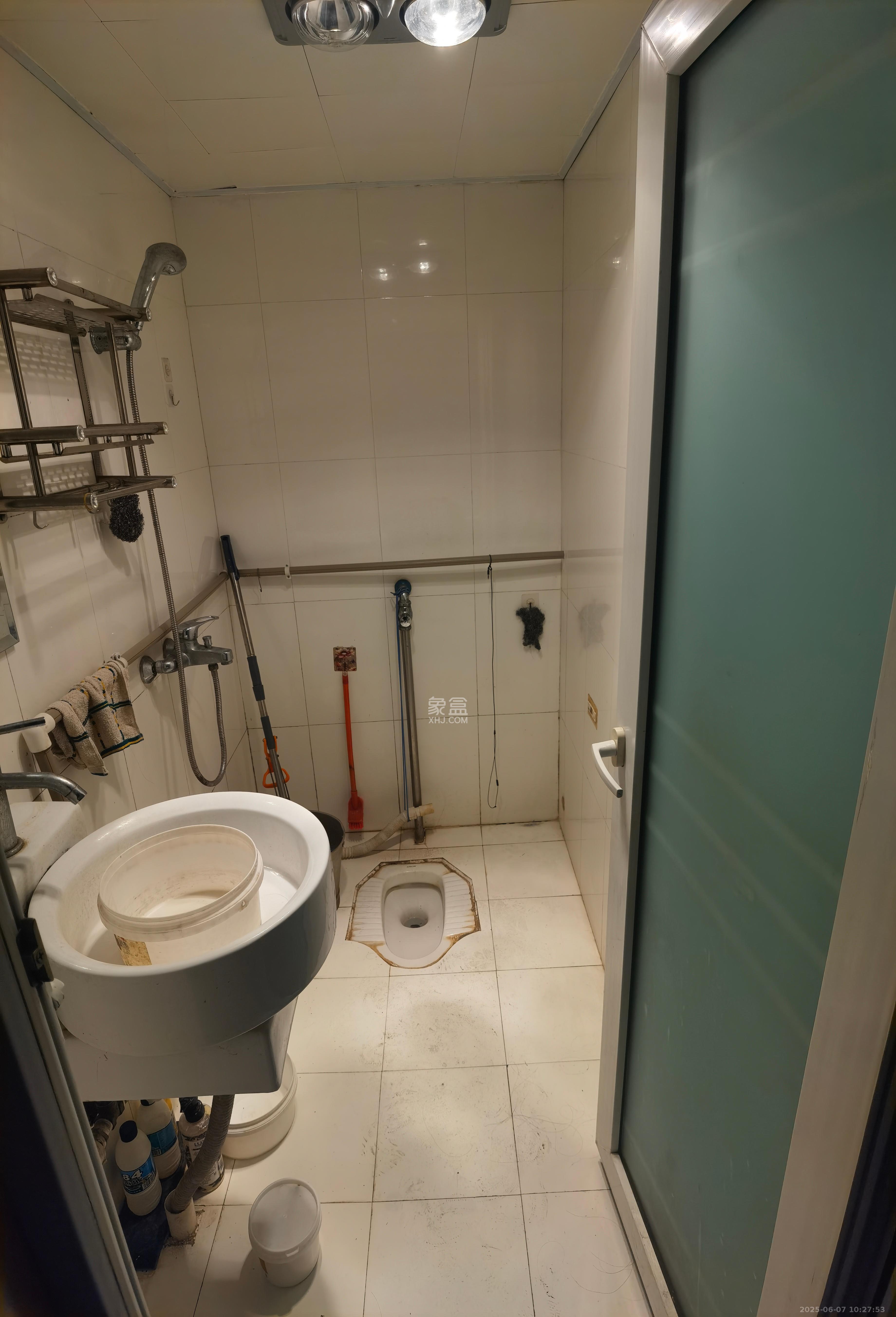 谋房博客(博客天街) 1室1厅1卫 1400.0元/月 谋房博客(博客天街) 1室1厅1卫 1400.0元/月室内图