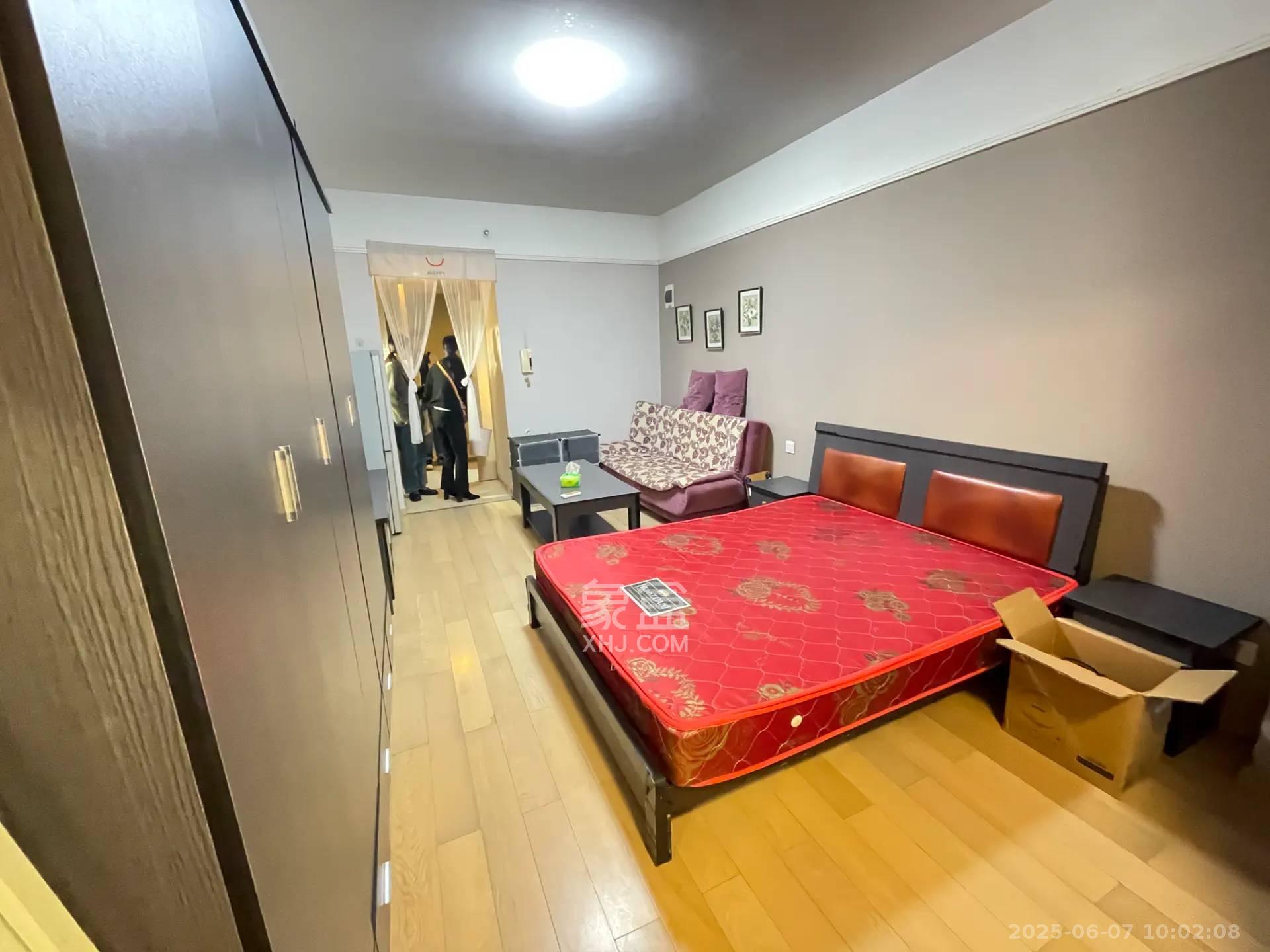 万科金色家园  1室1厅1卫   1200.00元/月室内图
