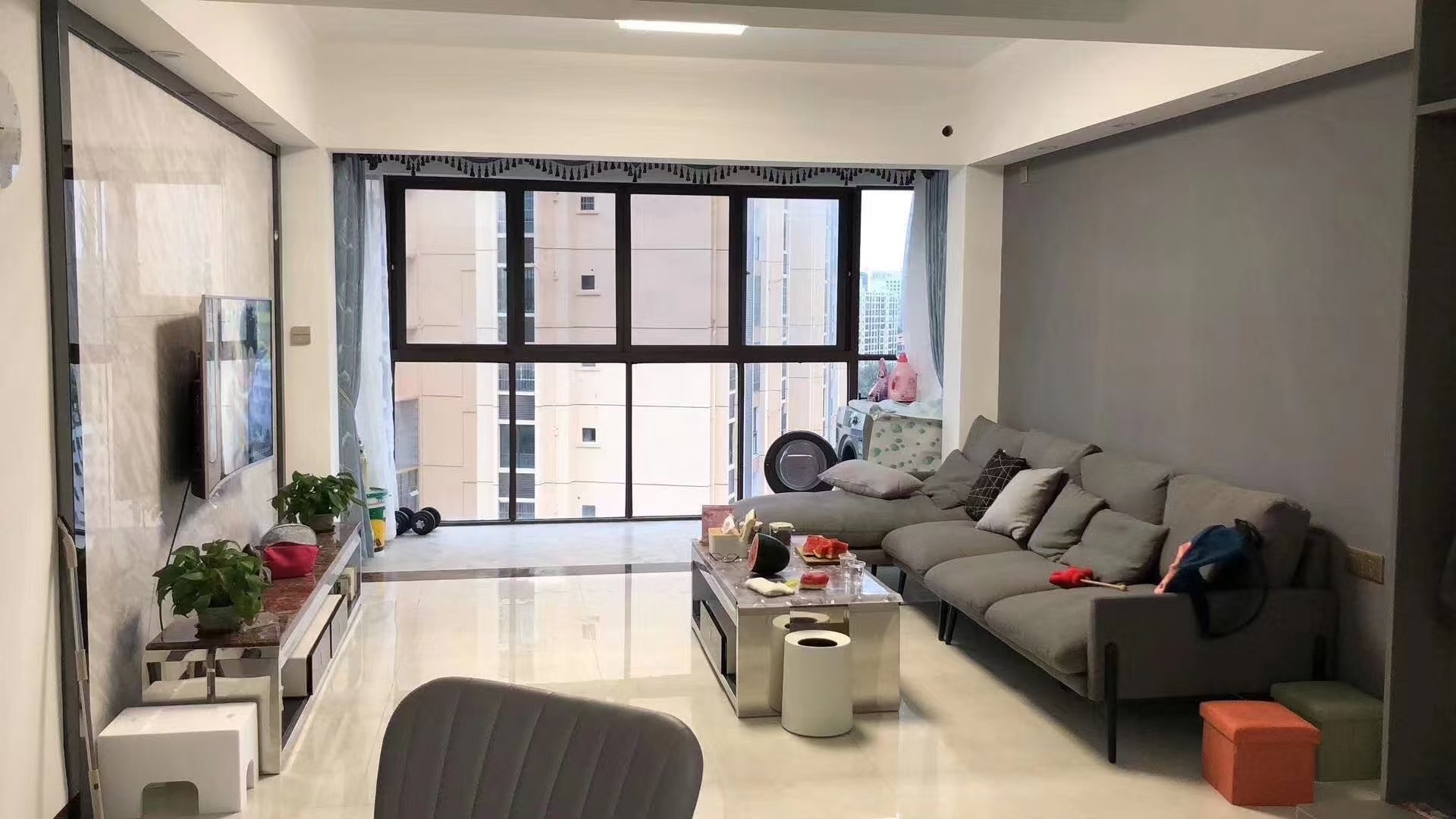 国和苑 3室2厅1卫 235.0万 国和苑 3室2厅1卫 235.0万客厅