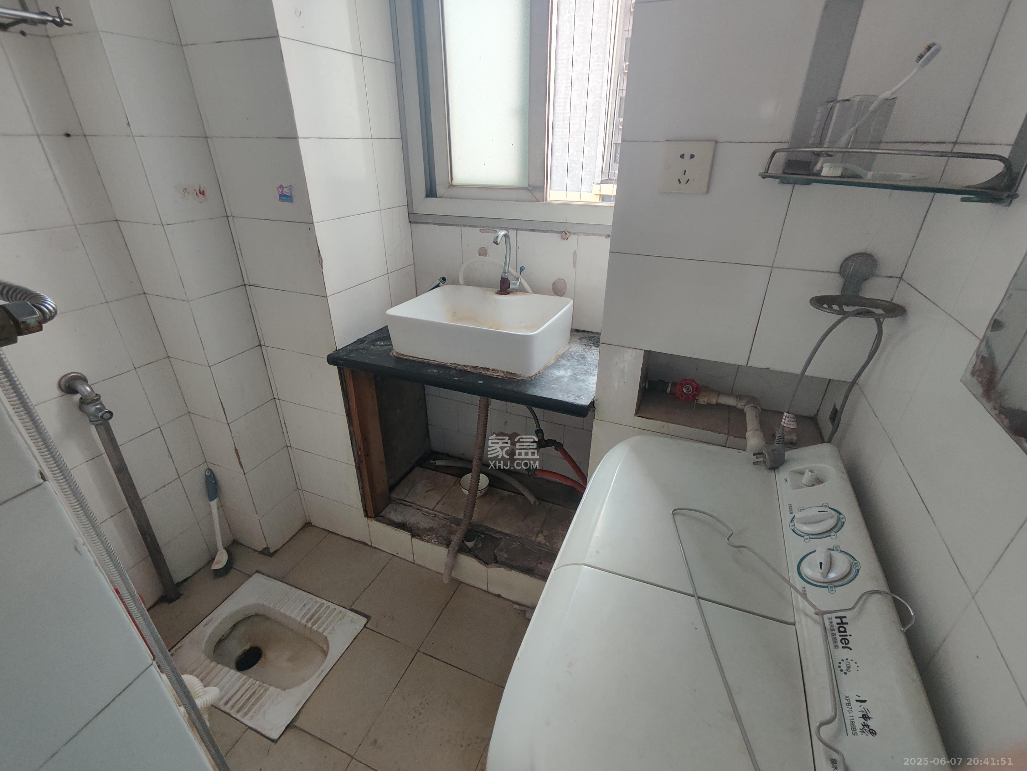 五金采购供应站(五金宿舍) 2室1厅1卫 1600.0元/月 五金采购供应站(五金宿舍) 2室1厅1卫 1600.0元/月室内图