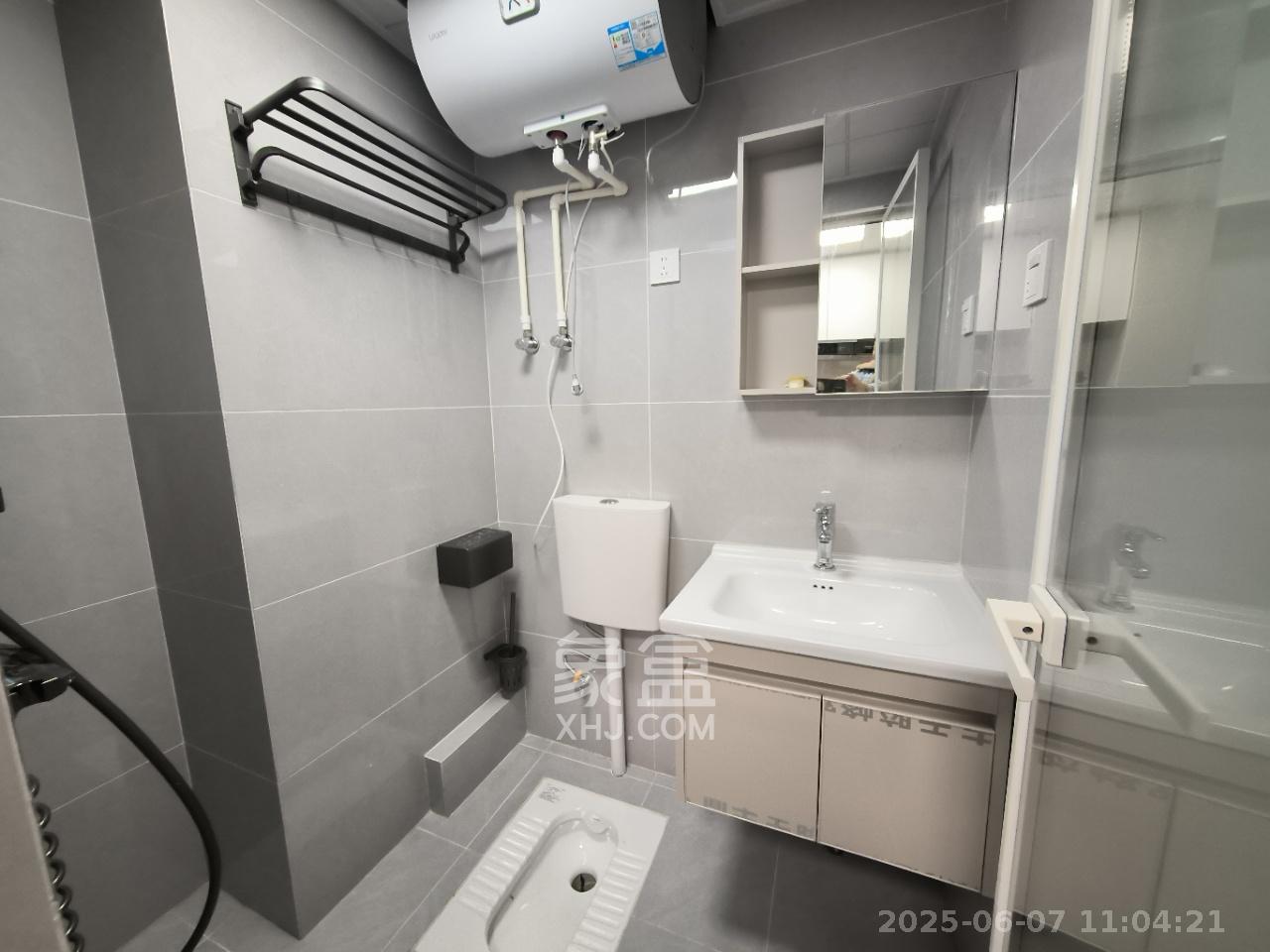 中建芙蓉嘉苑 1室1厅1卫 1150.0元/月 中建芙蓉嘉苑 1室1厅1卫 1150.0元/月室内图