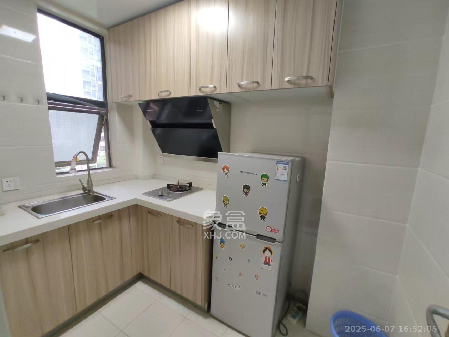 天鸿天府(天鸿中央大院) 1室1厅1卫 1600.0元/月 天鸿天府(天鸿中央大院) 1室1厅1卫 1600.0元/月室内图