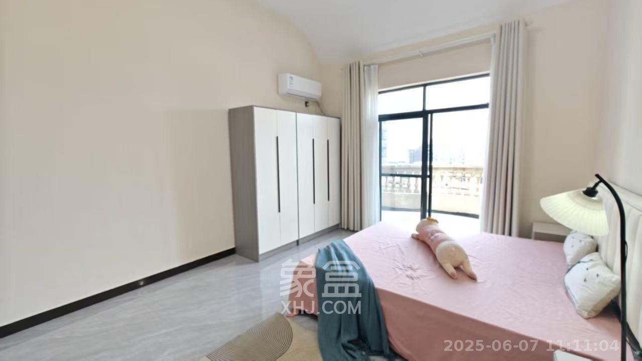 世嘉国际华城 3室2厅2卫 3980.0元/月 世嘉国际华城 3室2厅2卫 3980.0元/月室内图