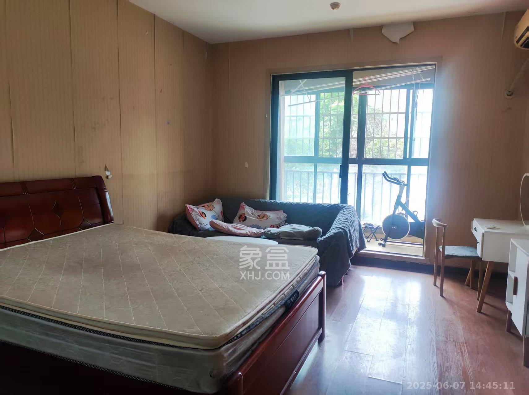 花漾年华(桂花园)  1室1厅1卫    1120.0元/月 花漾年华(桂花园)  1室1厅1卫    1120.0元/月