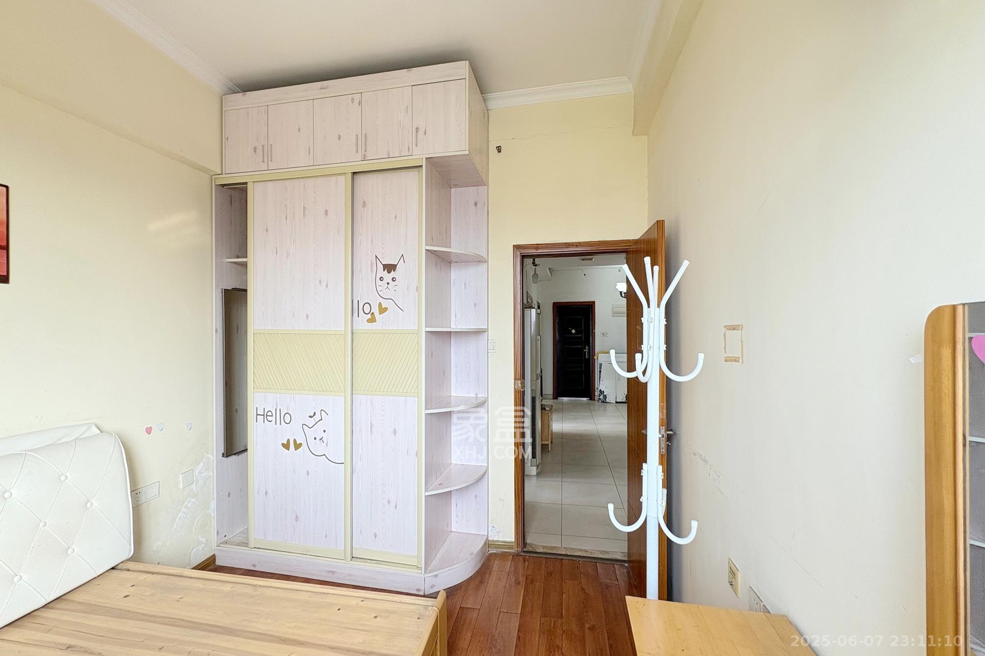 昊天大厦 3室1厅1卫 86.0万 昊天大厦 3室1厅1卫 86.0万卧室