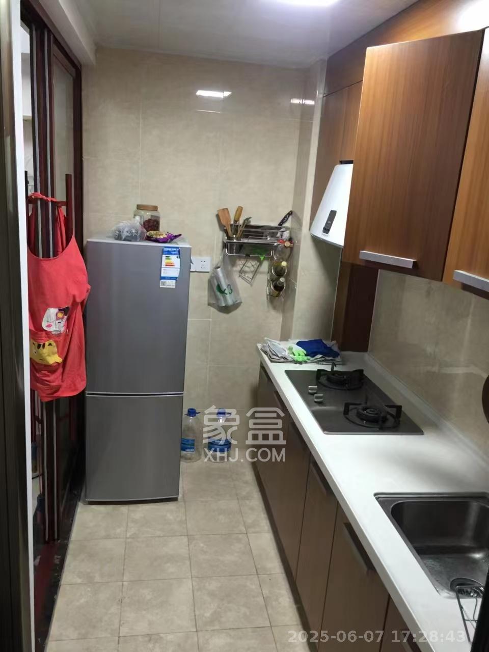 中信凯旋蓝岸(中信新城三期) 1室1厅1卫 1300.0元/月 中信凯旋蓝岸(中信新城三期) 1室1厅1卫 1300.0元/月室内图