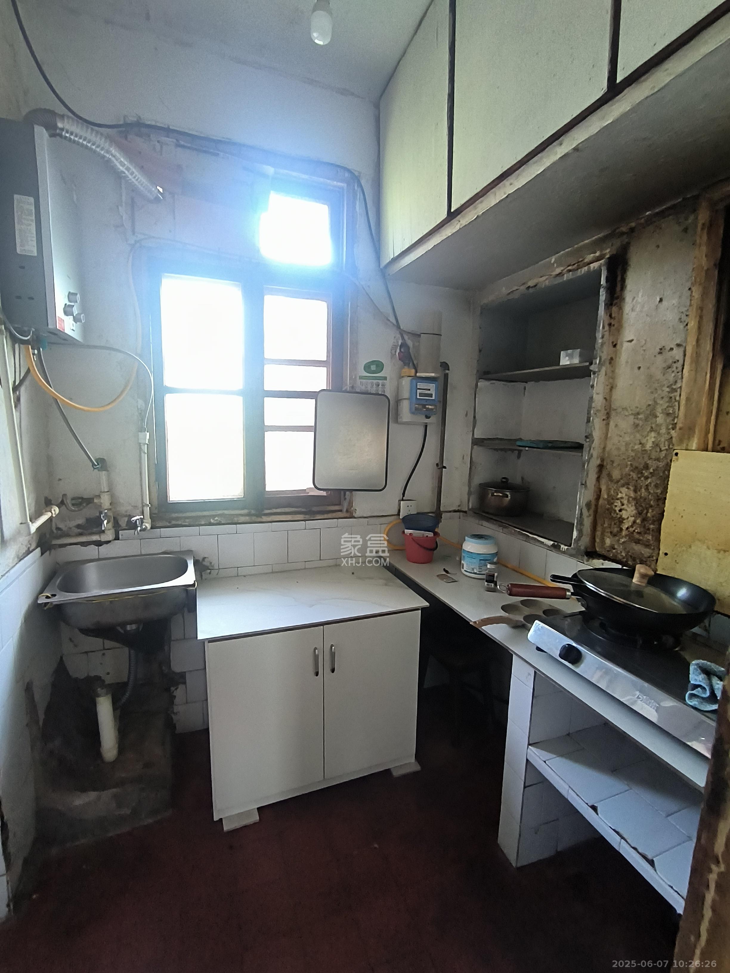 赤岗小区(一二三片) 3室1厅1卫 1300.0元/月 赤岗小区(一二三片) 3室1厅1卫 1300.0元/月室内图