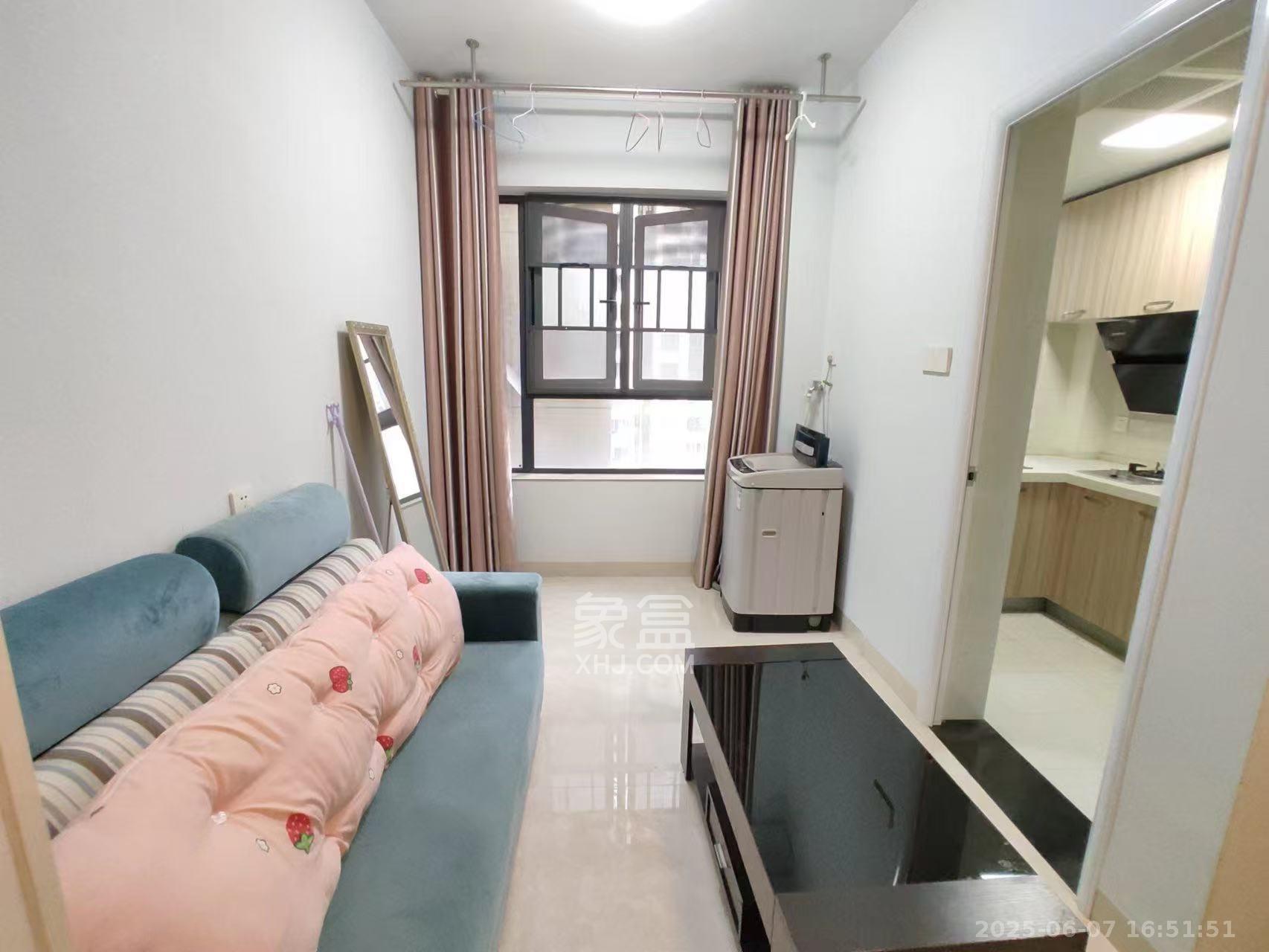 天鸿天府(天鸿中央大院) 1室1厅1卫 1600.0元/月 天鸿天府(天鸿中央大院) 1室1厅1卫 1600.0元/月室内图