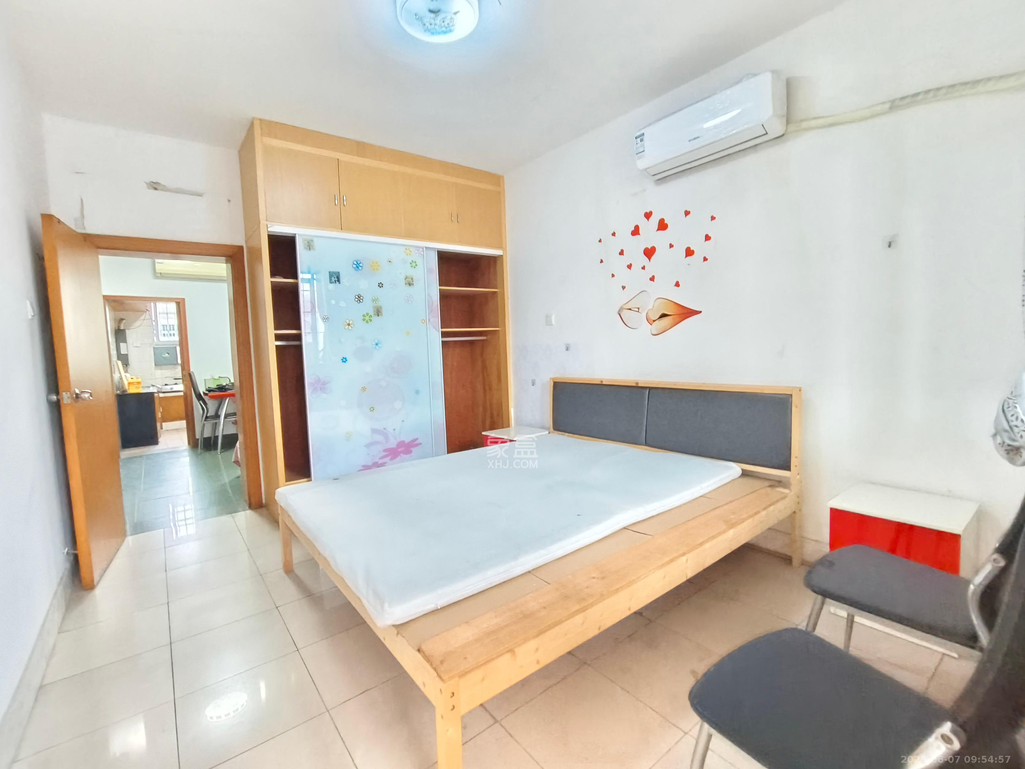 蒋家垅社区 2室1厅1卫 1300.0元/月 蒋家垅社区 2室1厅1卫 1300.0元/月室内图