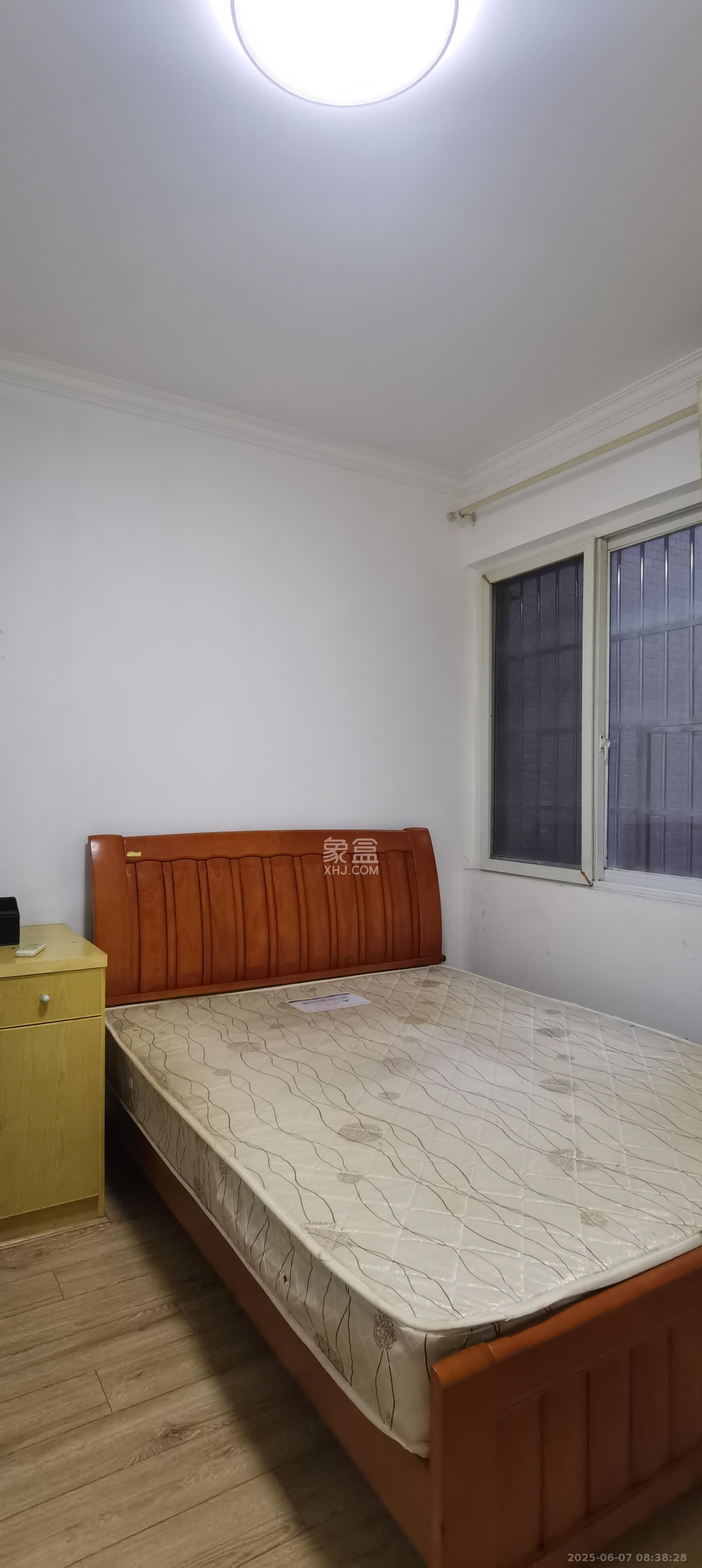 泊林晶城  3室2厅1卫   1700.00元/月室内图