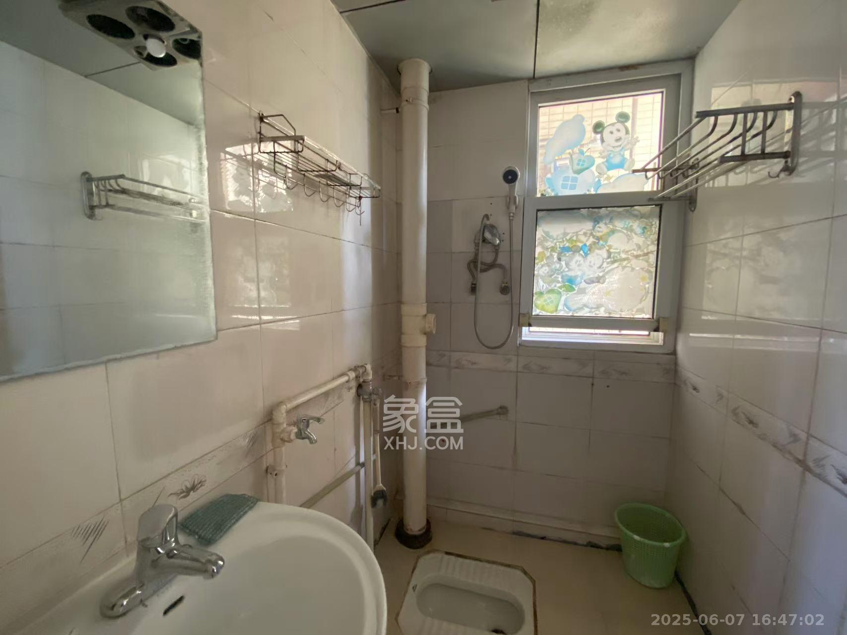 湘中海星之都  2室2厅1卫    1650.0元/月 湘中海星之都  2室2厅1卫    1650.0元/月室内图