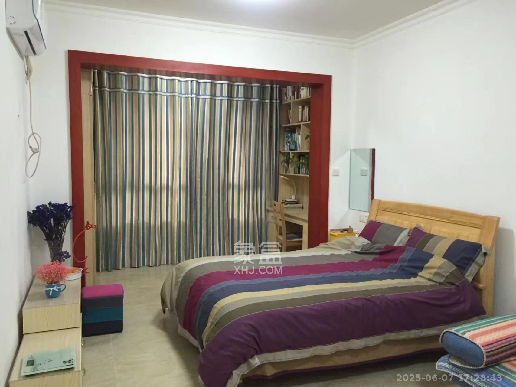 中信凯旋蓝岸(中信新城三期) 1室1厅1卫 1300.0元/月 中信凯旋蓝岸(中信新城三期) 1室1厅1卫 1300.0元/月室内图