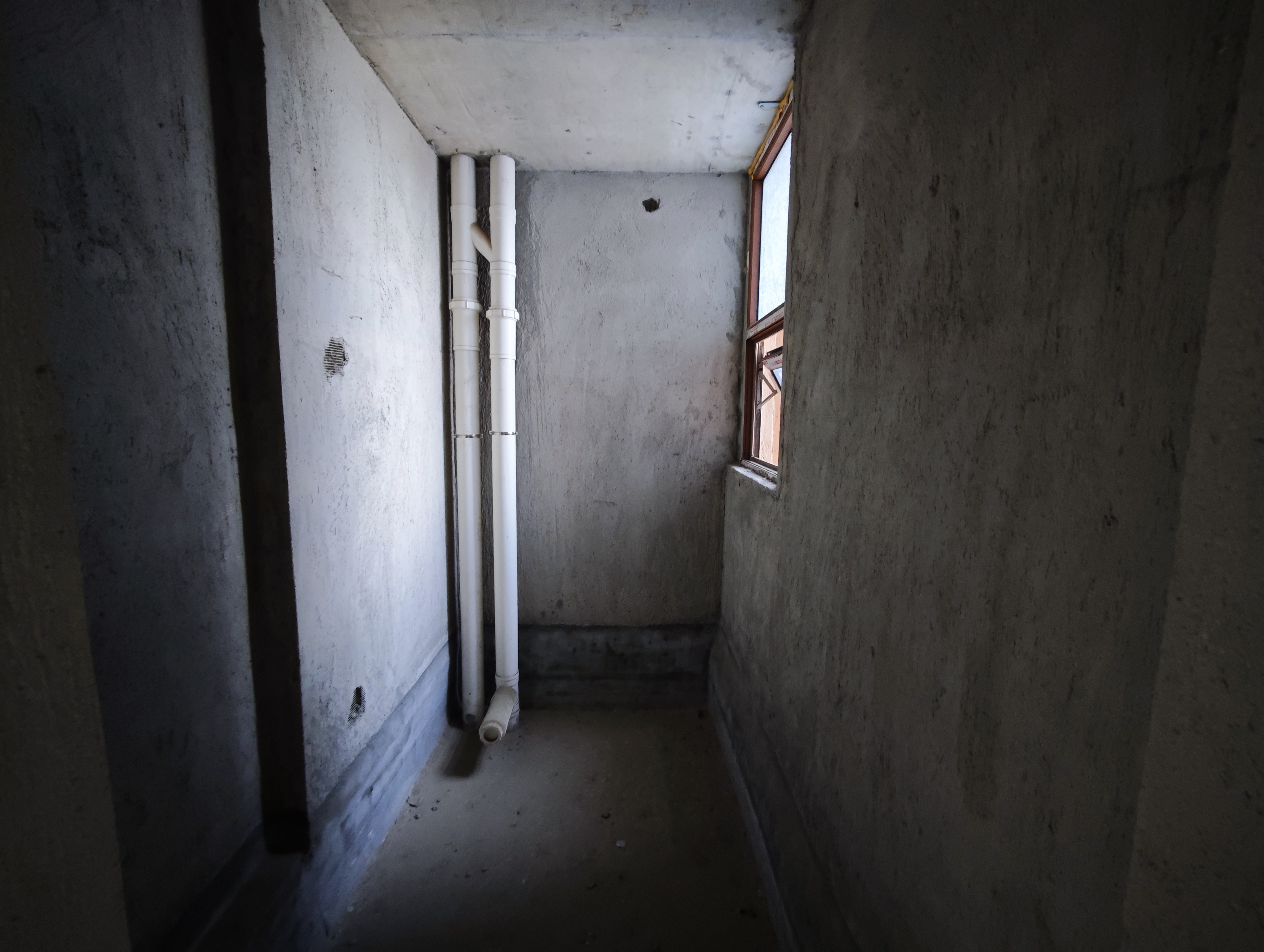 新科苑  3室2厅2卫    75.0万客厅