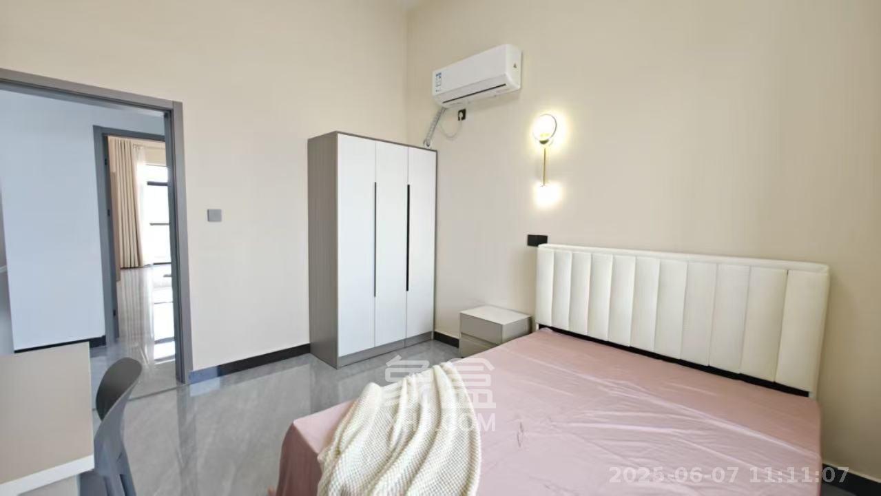 世嘉国际华城 3室2厅2卫 3980.0元/月 世嘉国际华城 3室2厅2卫 3980.0元/月室内图