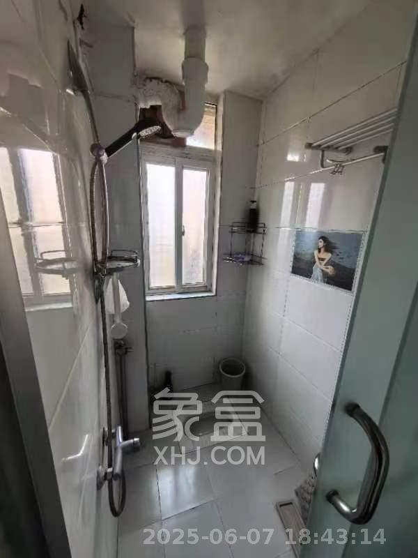 湖橡宿舍/湖橡小区  2室1厅1卫   1700.00元/月室内图