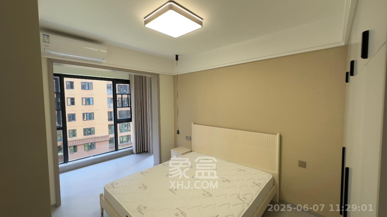 怡海星城  2室1厅1卫   2000.00元/月室内图
