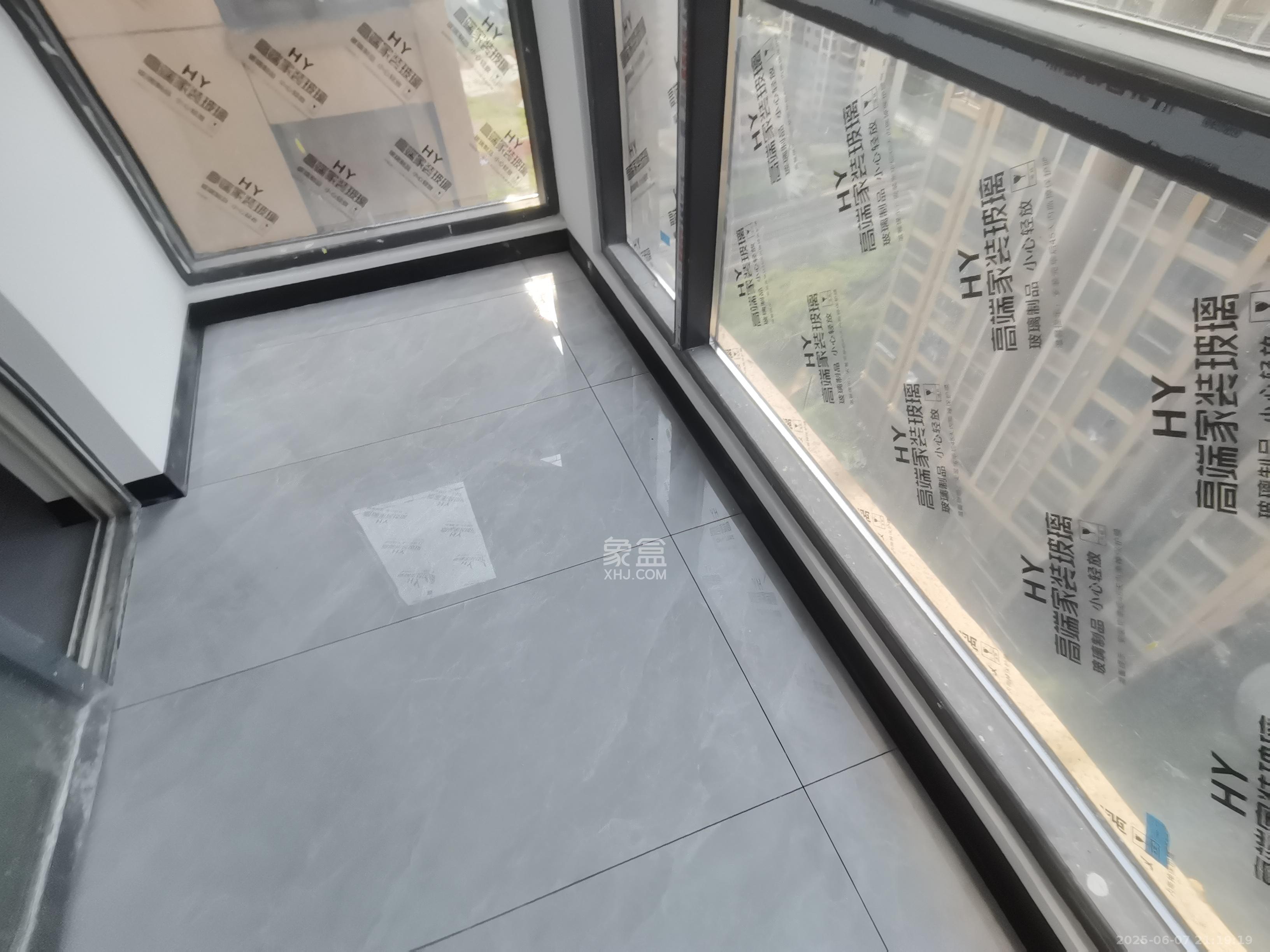 鑫天格林香山  4室2厅2卫   2500.00元/月室内图